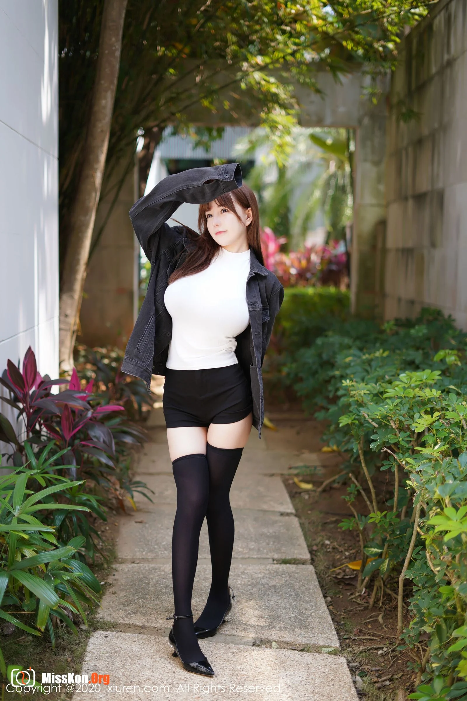 UU Jiang - Photo 23