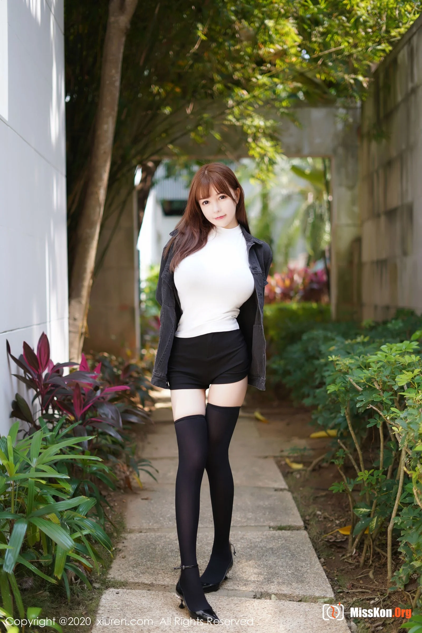 UU Jiang - Photo 5