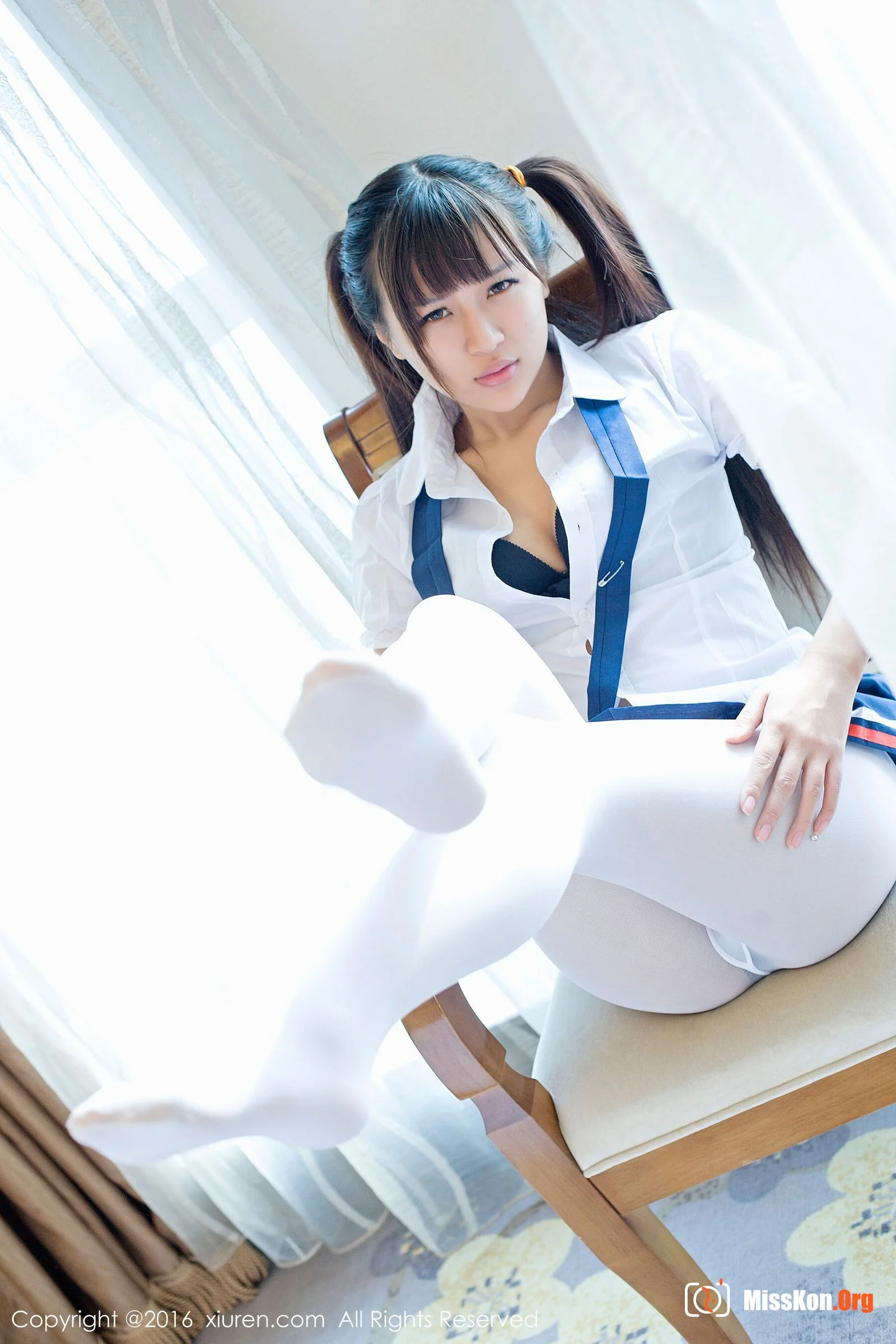 V Hee Hee Hee Hee Eun v - Photo 48