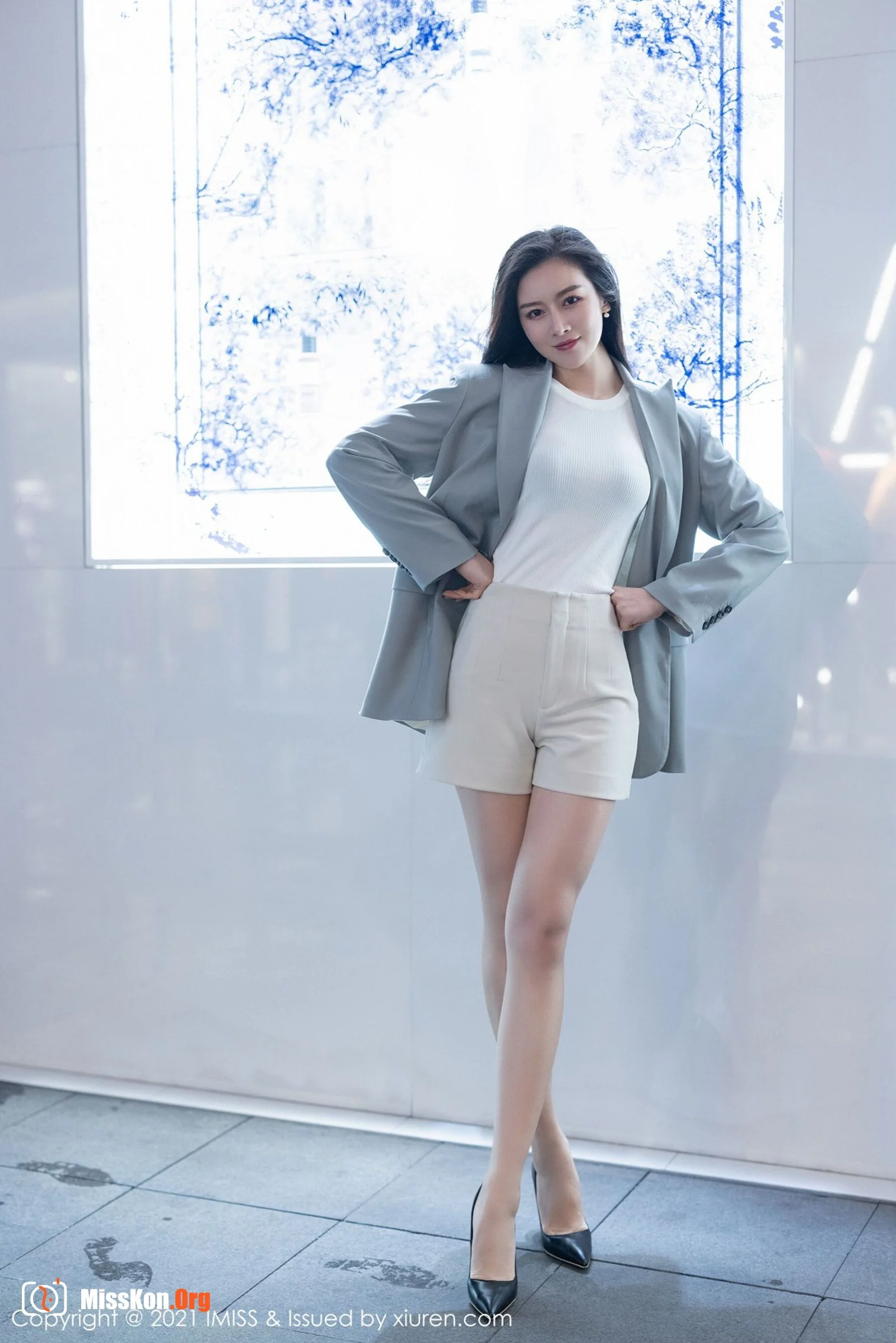 Vanessa - Photo 13