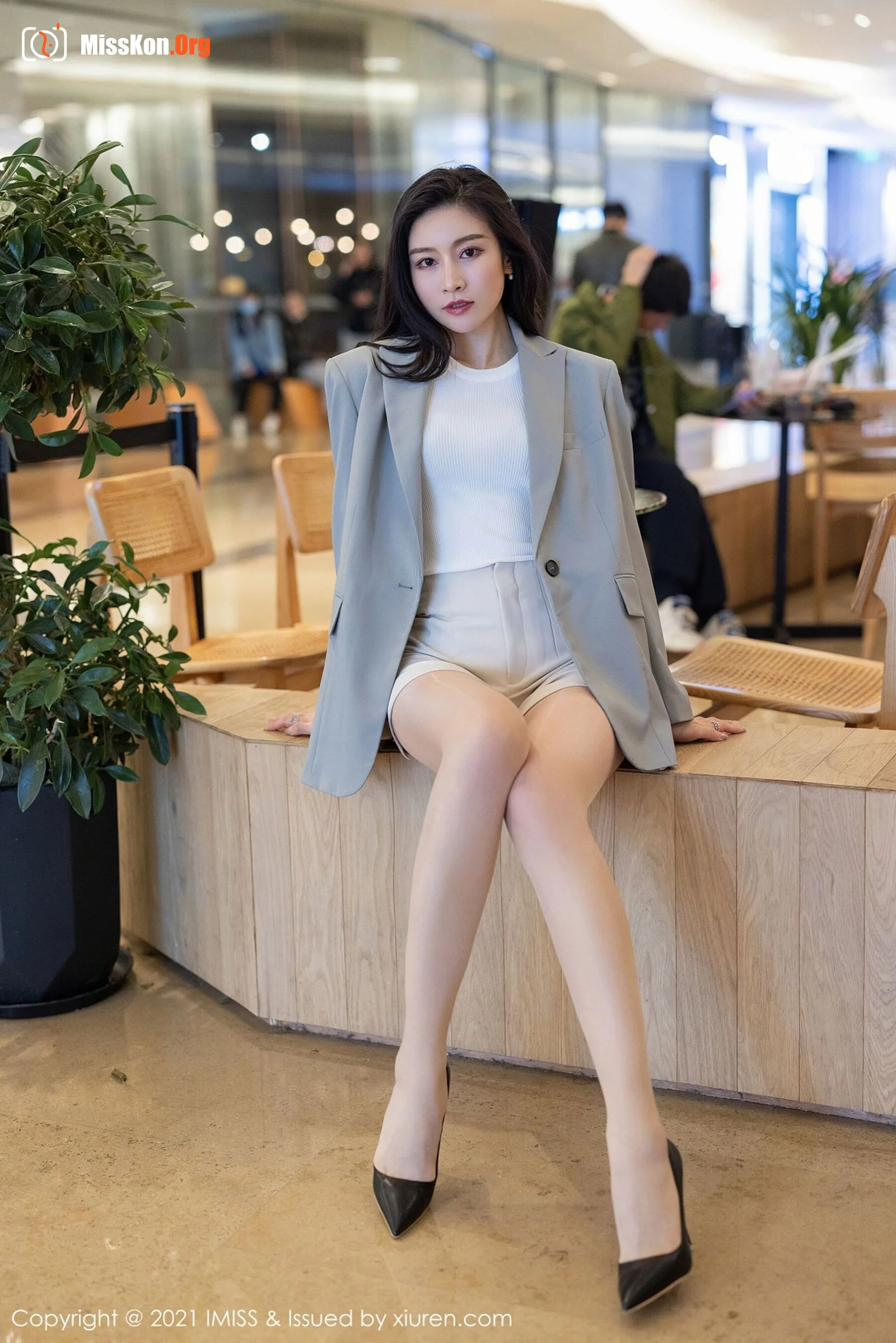 Vanessa - Photo 22