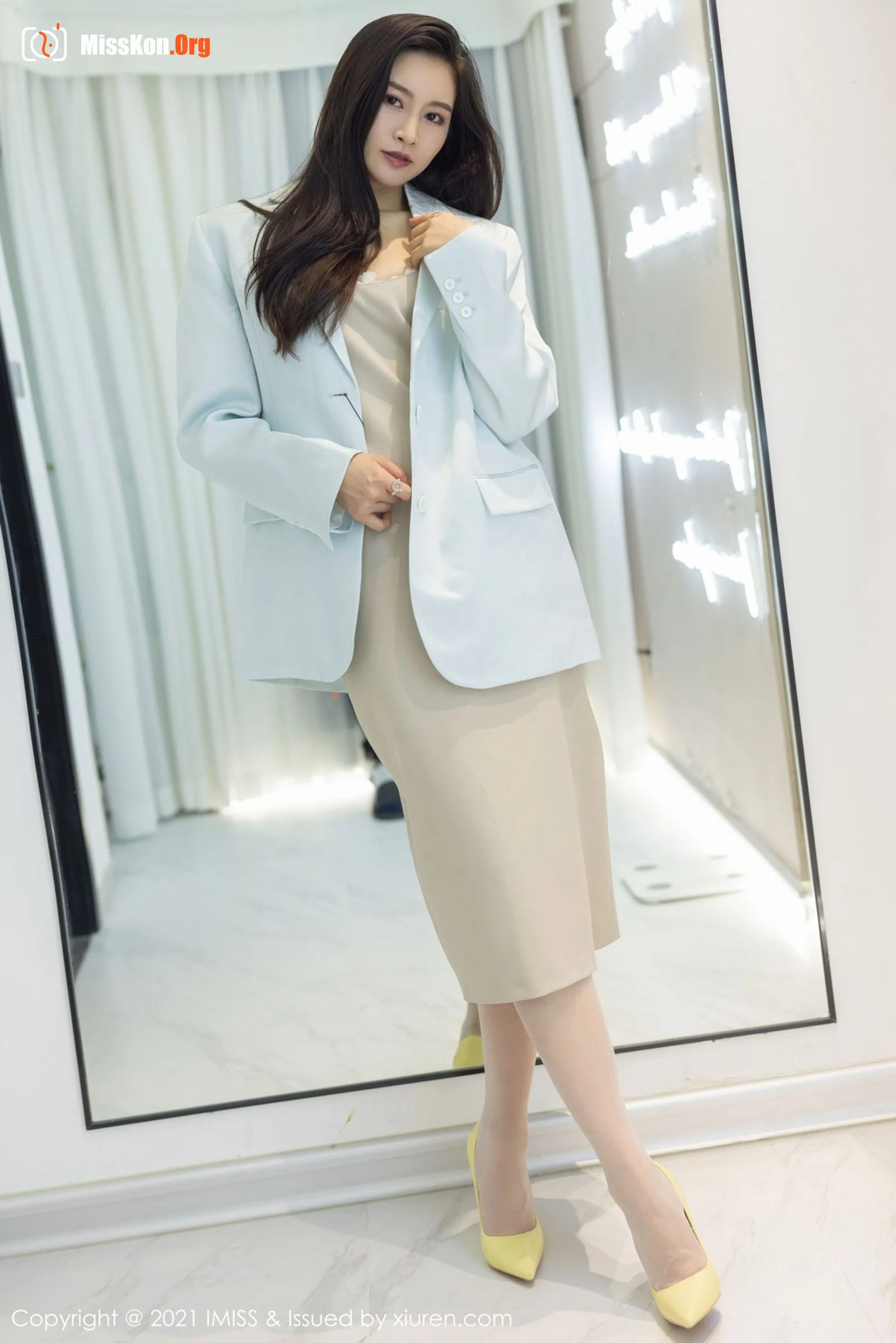 Vanessa - Photo 8