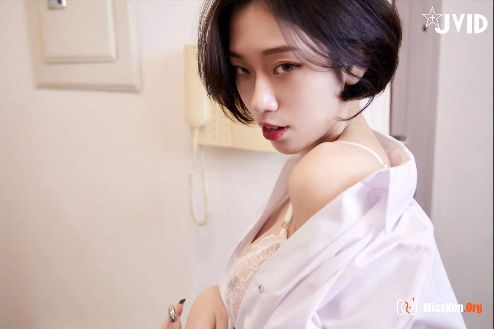 Verna: Female member Verna gets drunk and gets horny - Photo 5