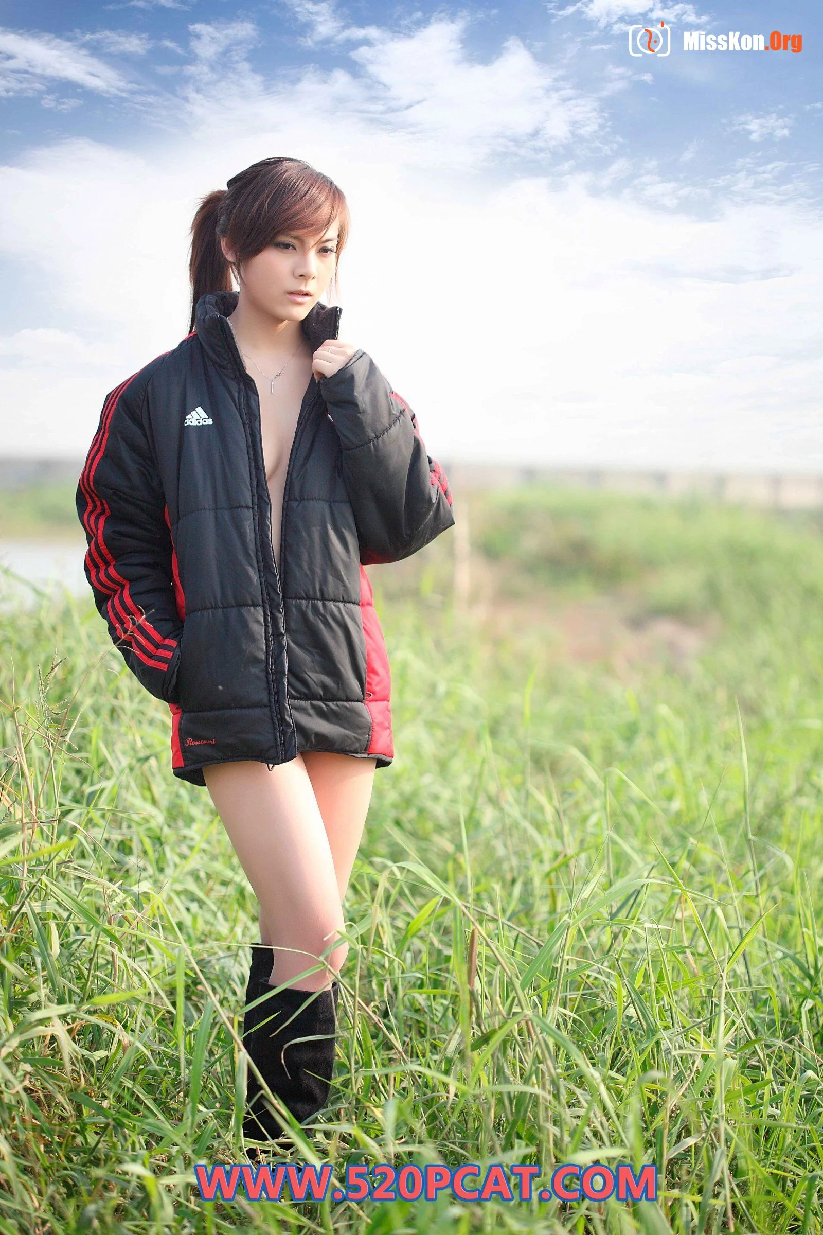 Vol.131 - Photo 24