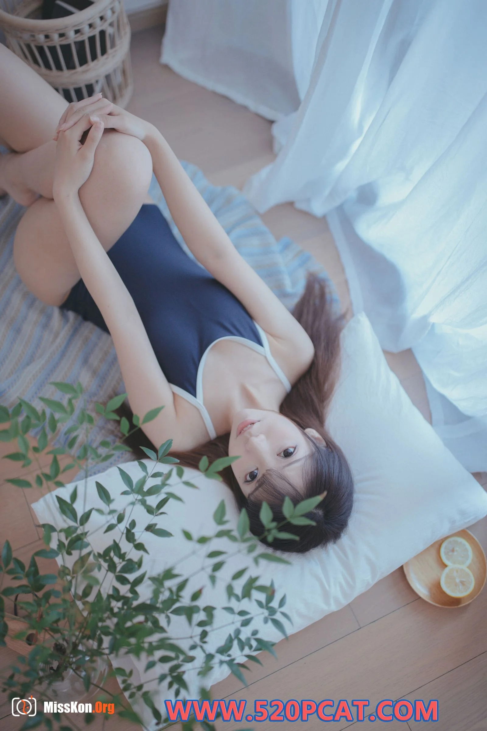Vol.220 - Photo 25