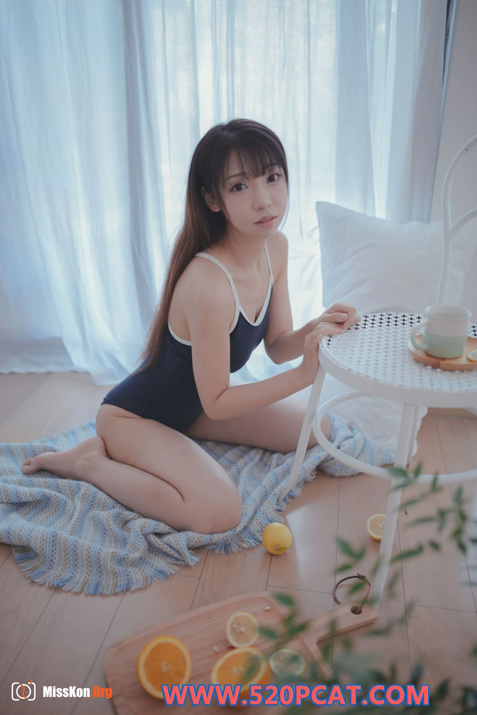 Vol.220 - Photo 36