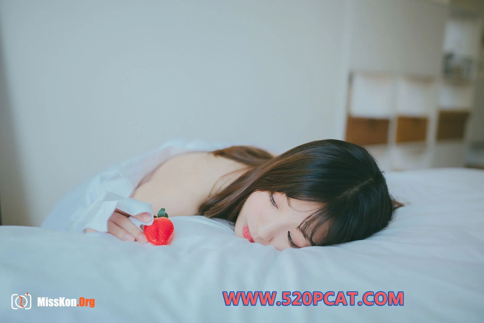 Vol.221 - Photo 48