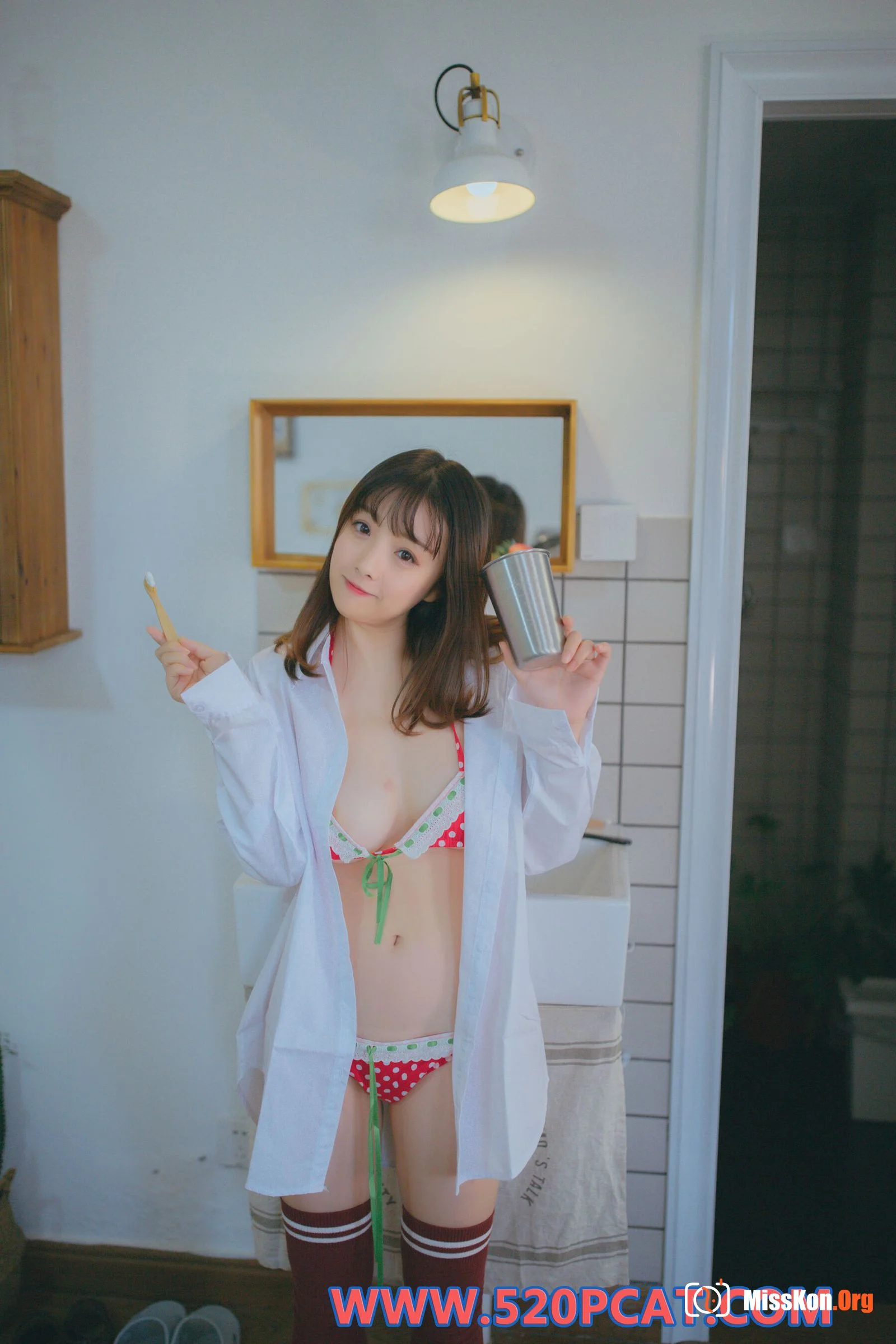 Vol.221 - Photo 50