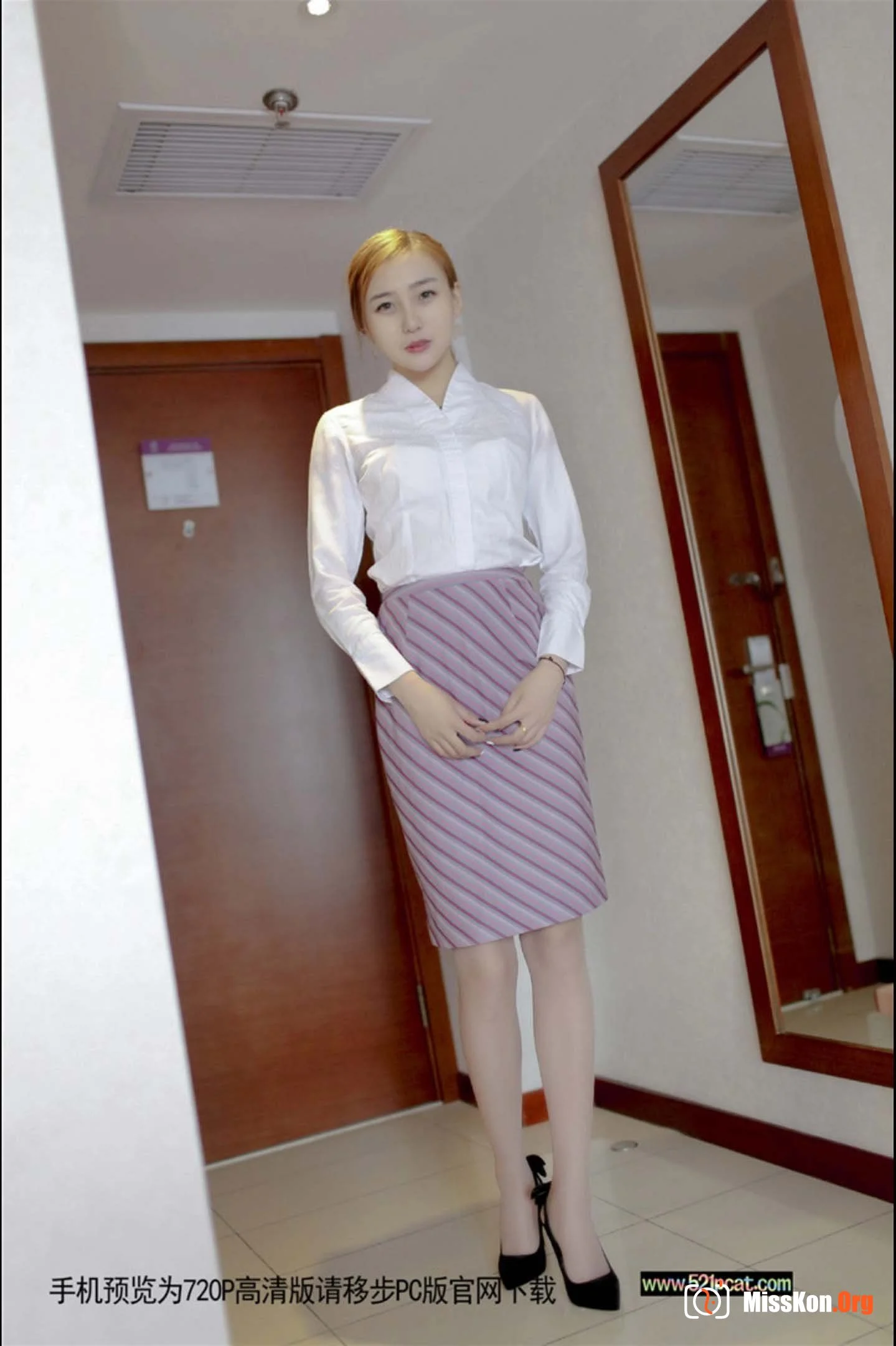 Vol.271 - Photo 22