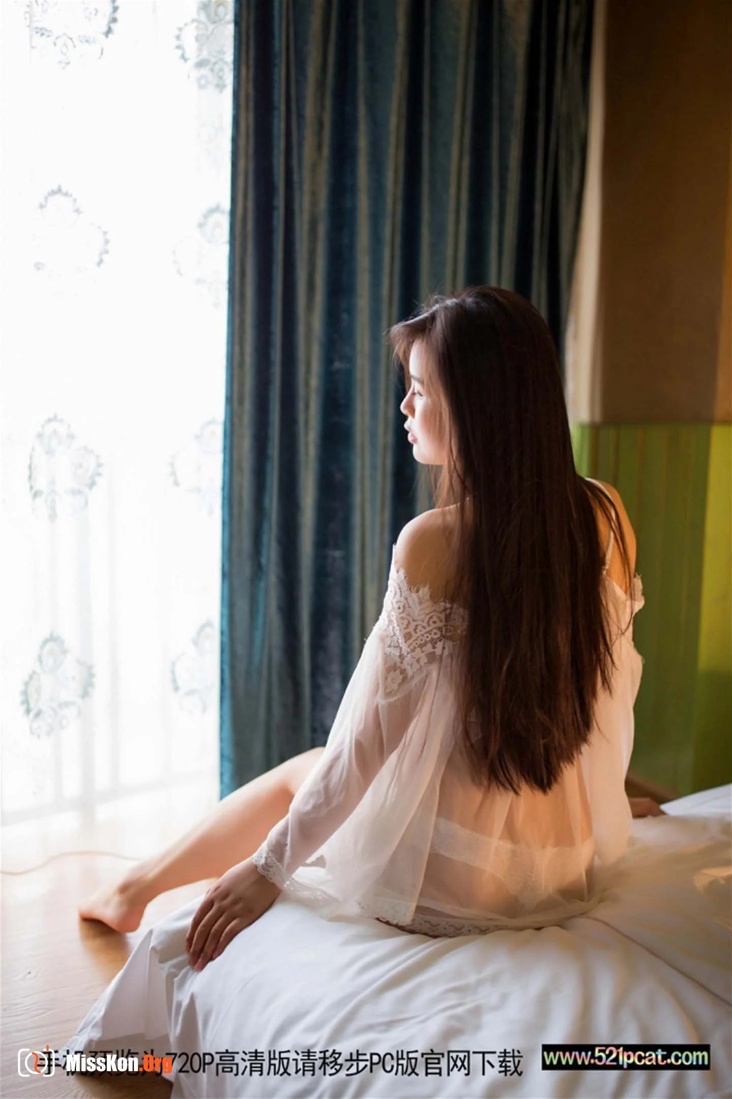 Vol.273 - Photo 23