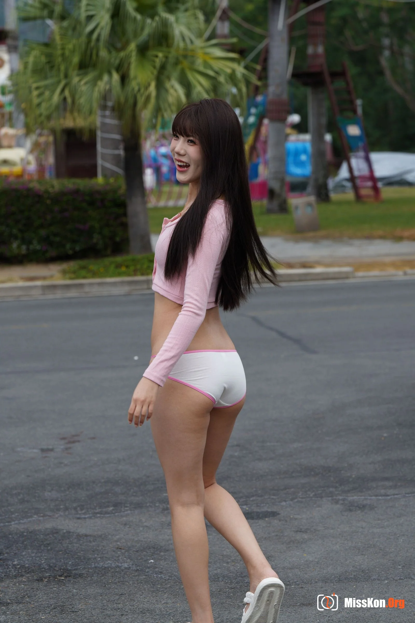 Walking on the seaside streets in underwear (Magic Mirror Street Photography: BO) - Photo 7