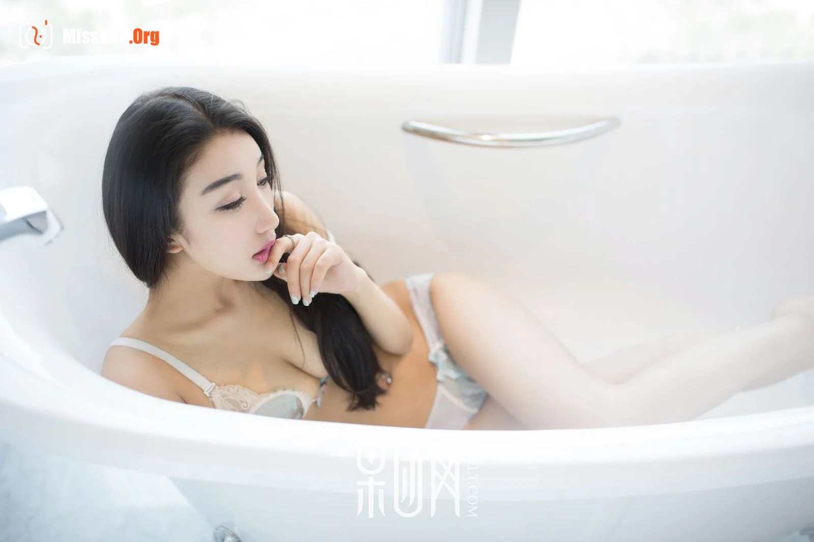 Wang Zheng - Photo 18