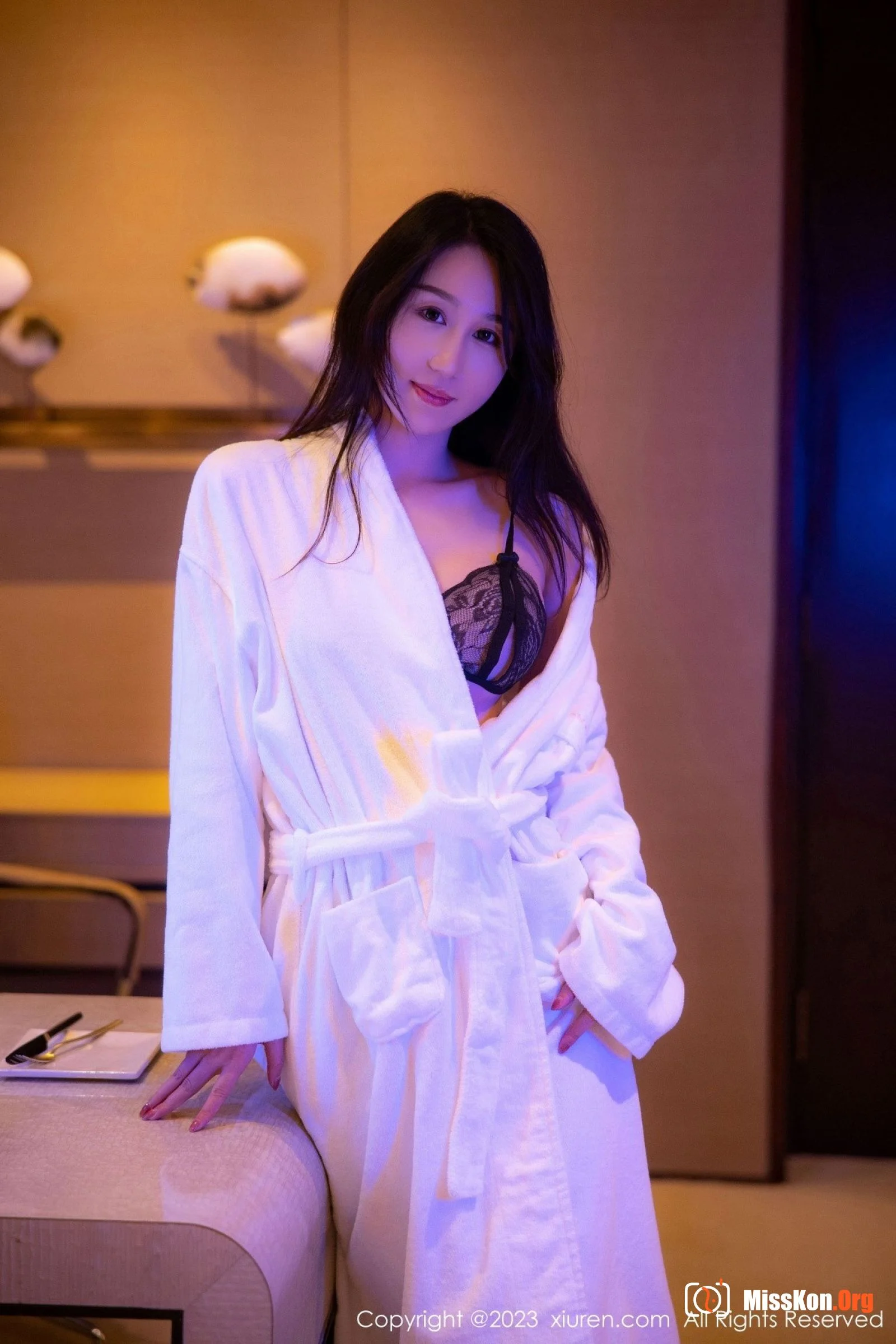Weiwei Jiang - Photo 4