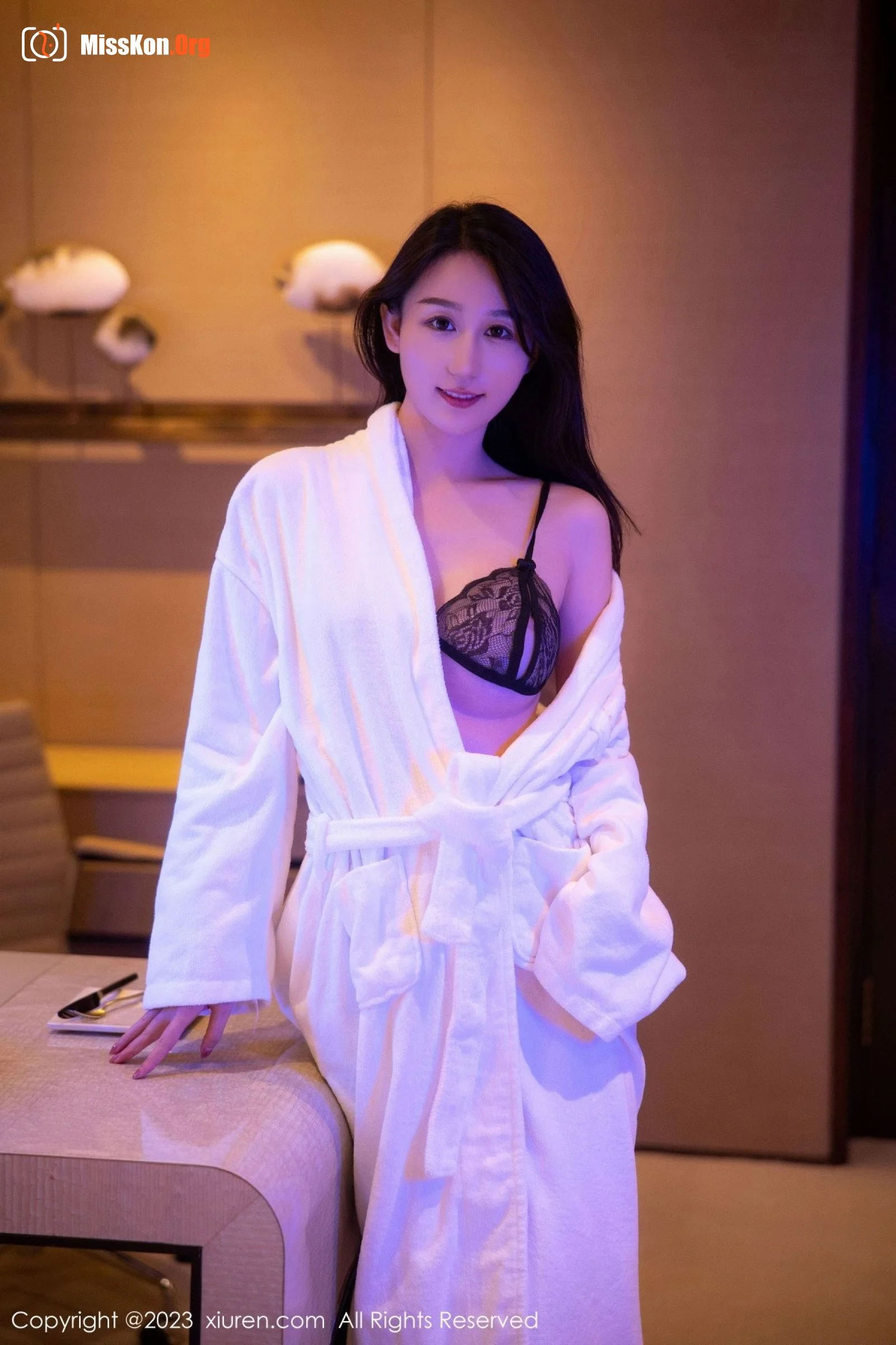 Weiwei Jiang - Photo 5