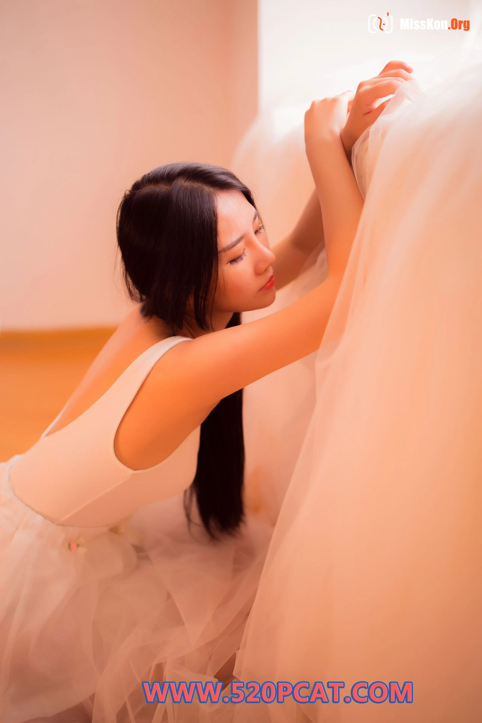 Wen Lin - Photo 28