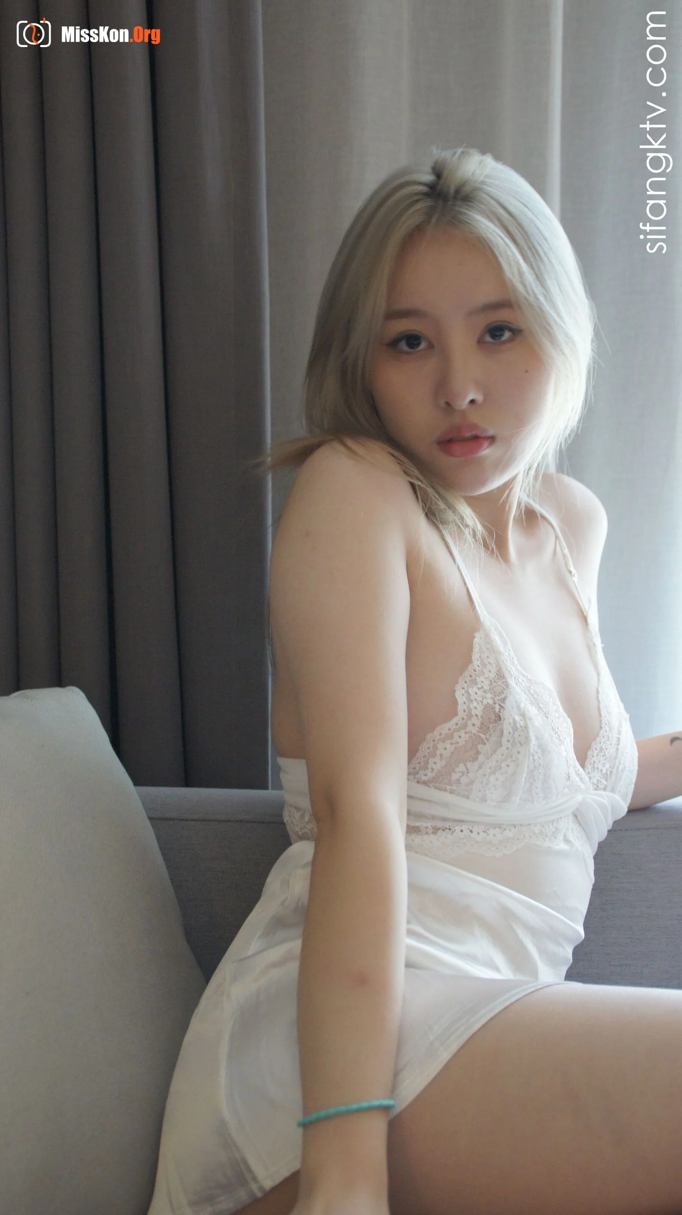 White, rich, beautiful daughter (Andy Lau private photo shoot) - Photo 13