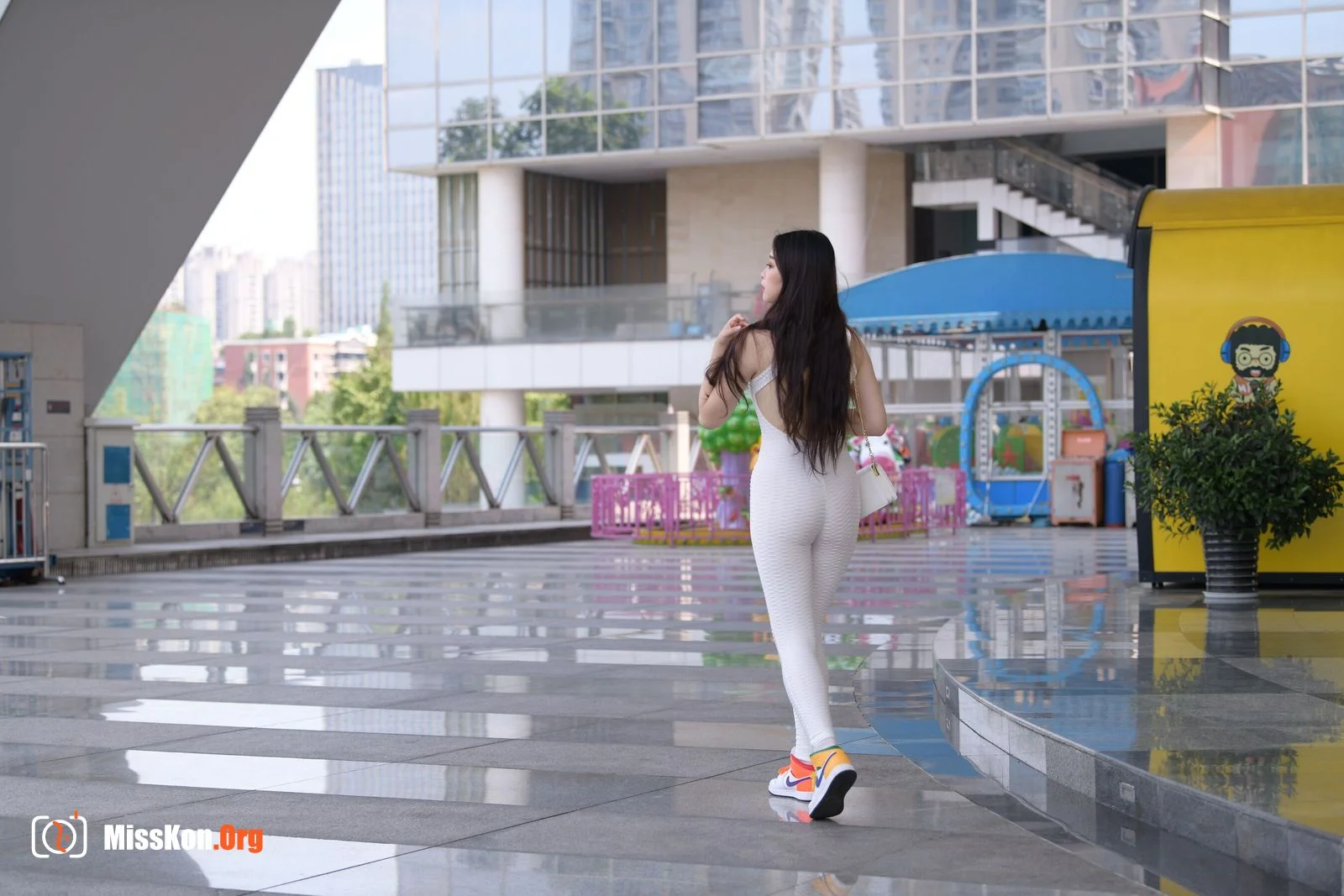 White yoga pants (Magic Mirror Street Photography) - Photo 14