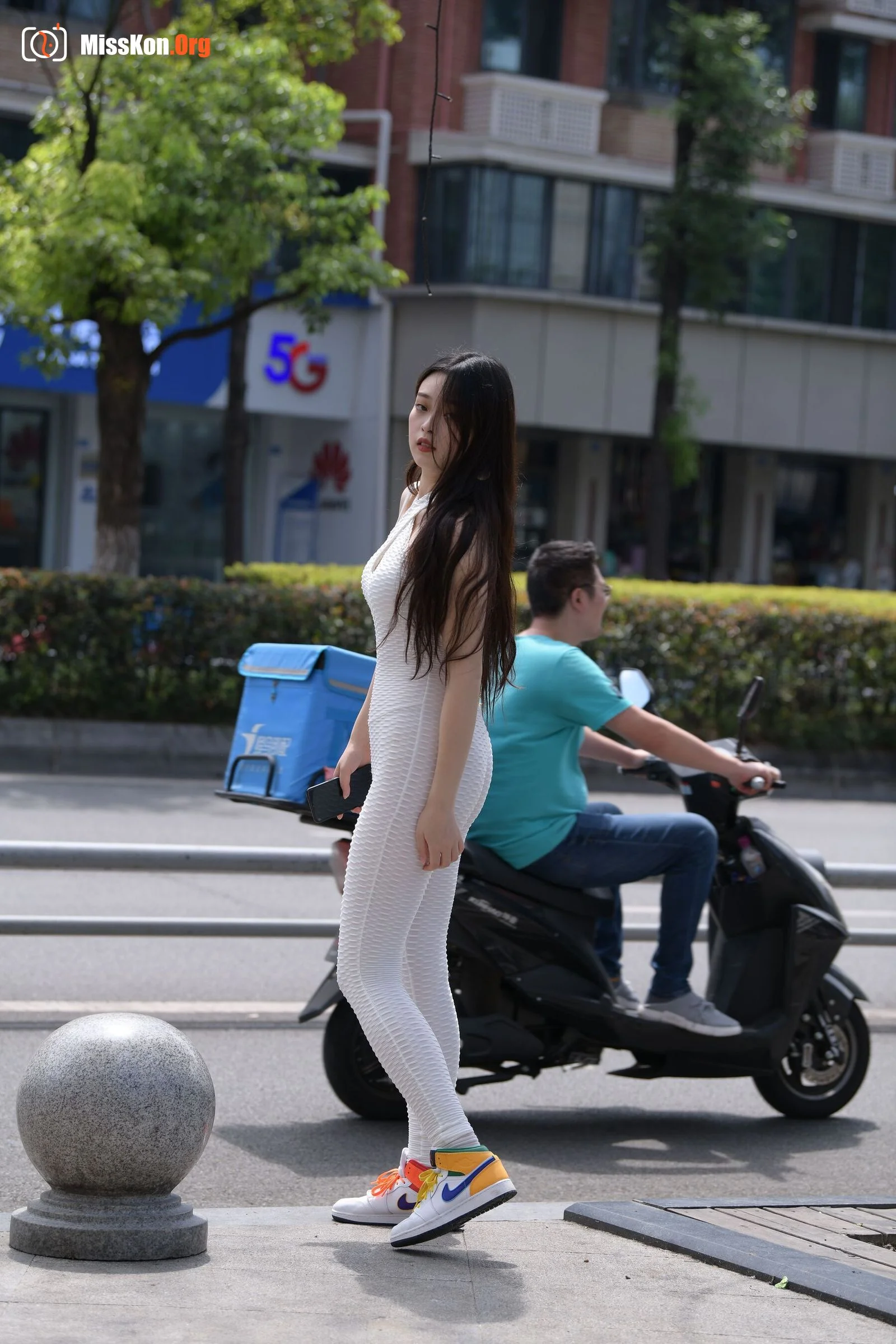 White yoga pants (Magic Mirror Street Photography) - Photo 52