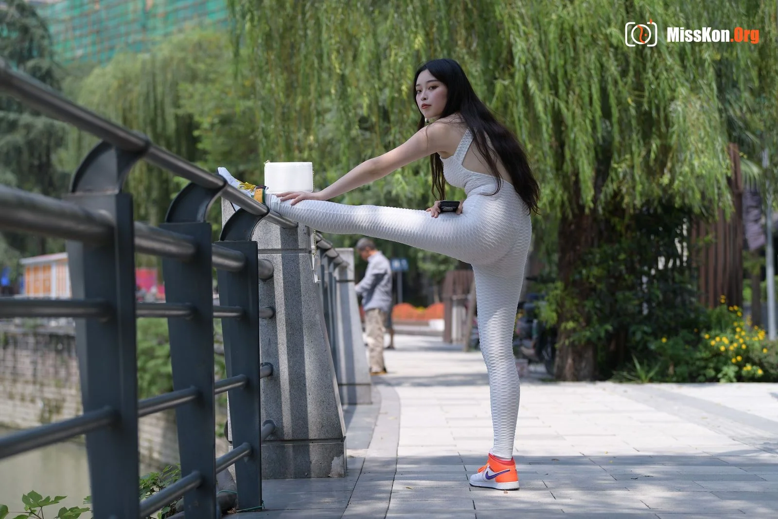 White yoga pants (Magic Mirror Street Photography) - Photo 6