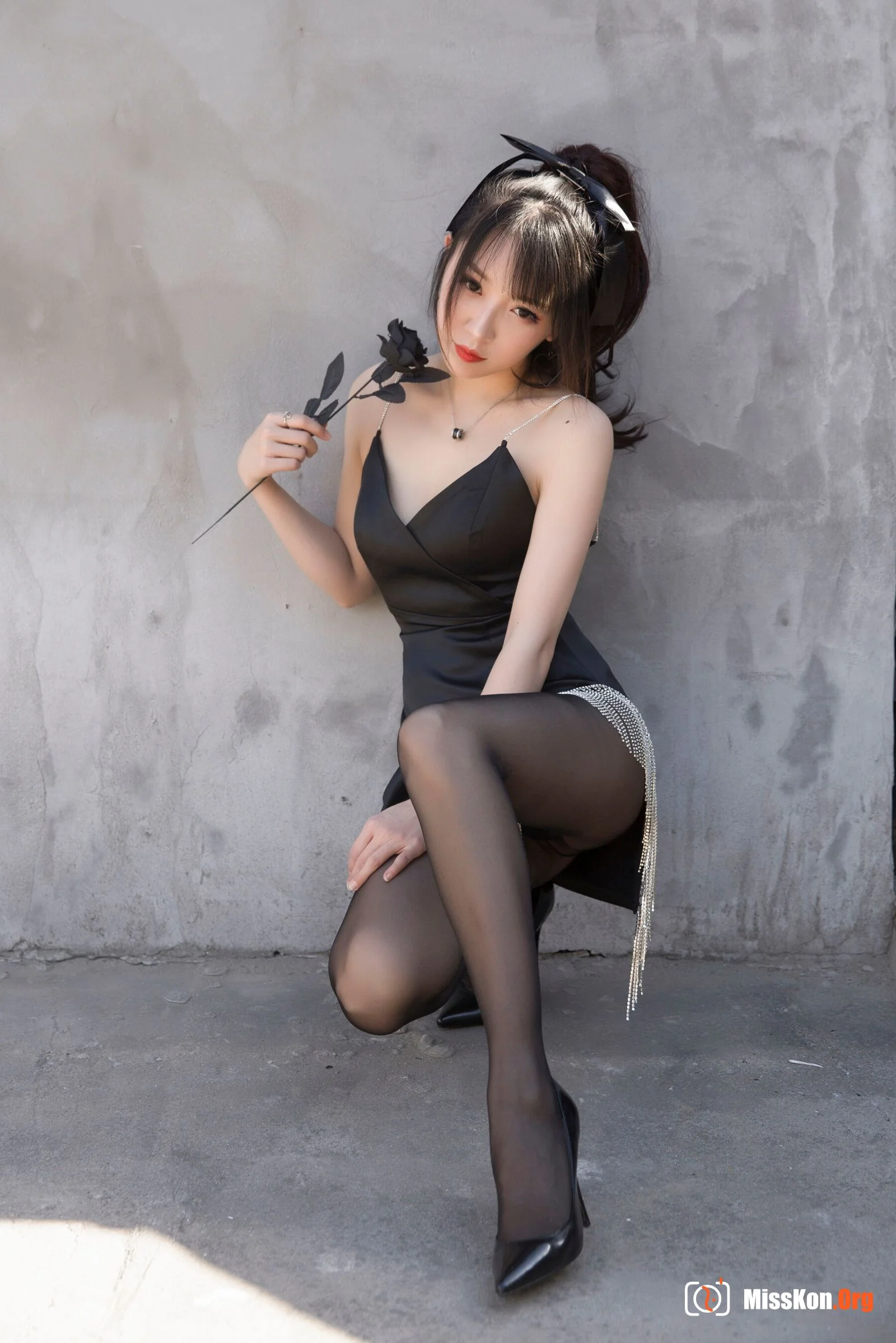 Witch Luna: Black tassels - Photo 20