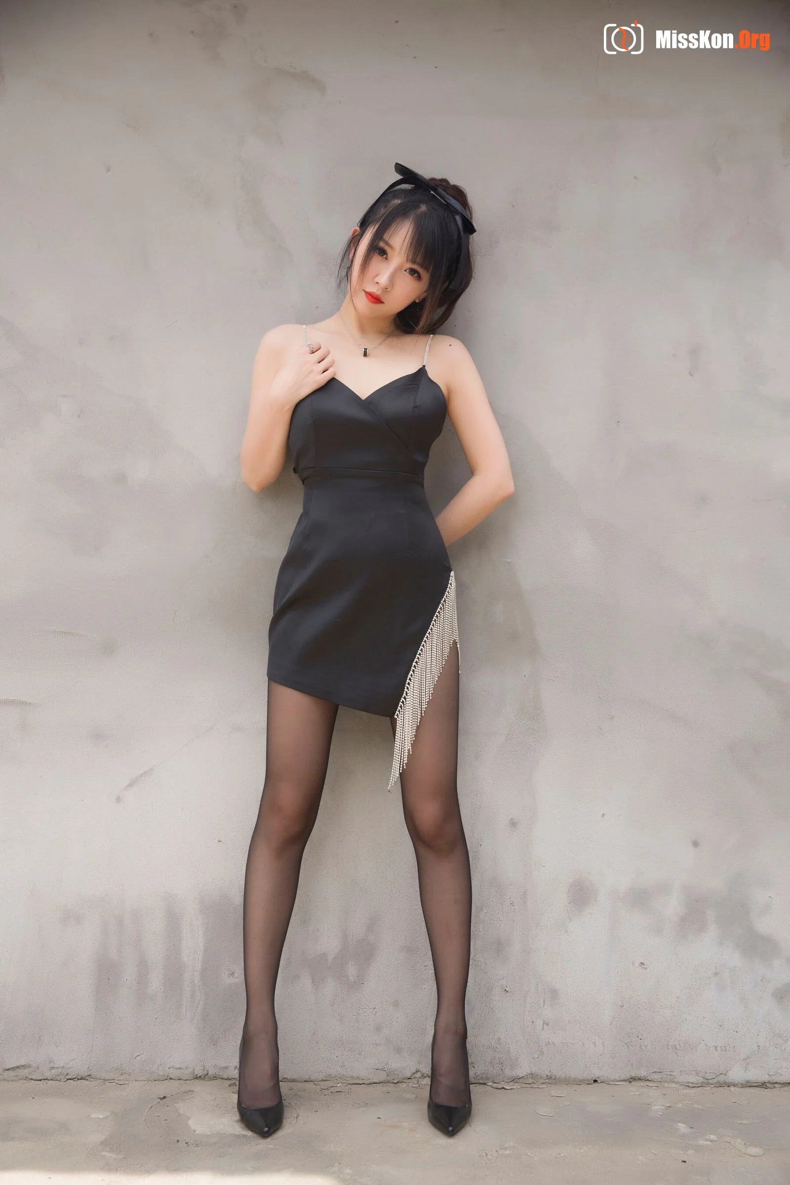 Witch Luna: Black tassels - Photo 5