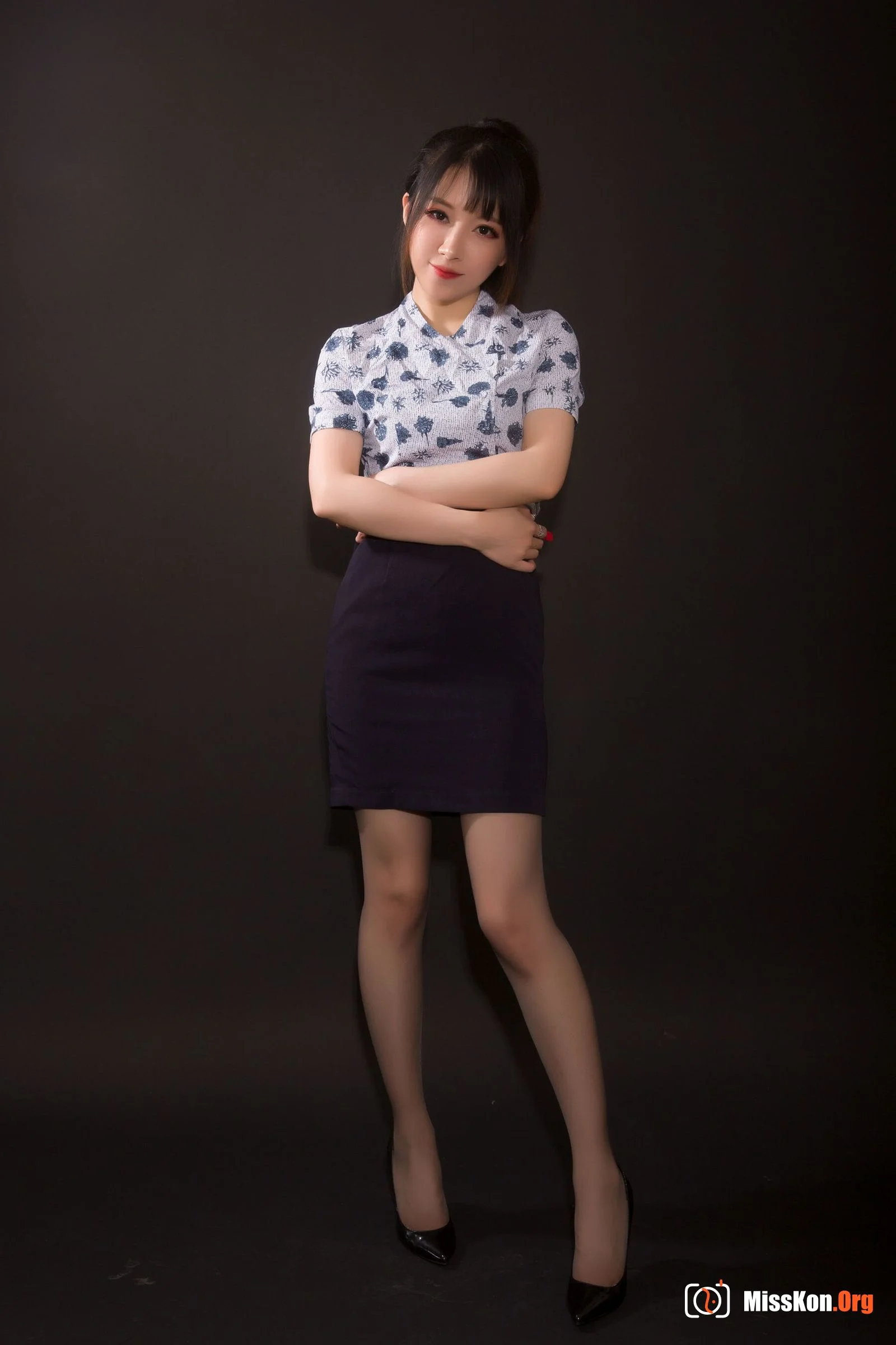 Witch Luna: China Eastern Airlines Studio Photography - Photo 13