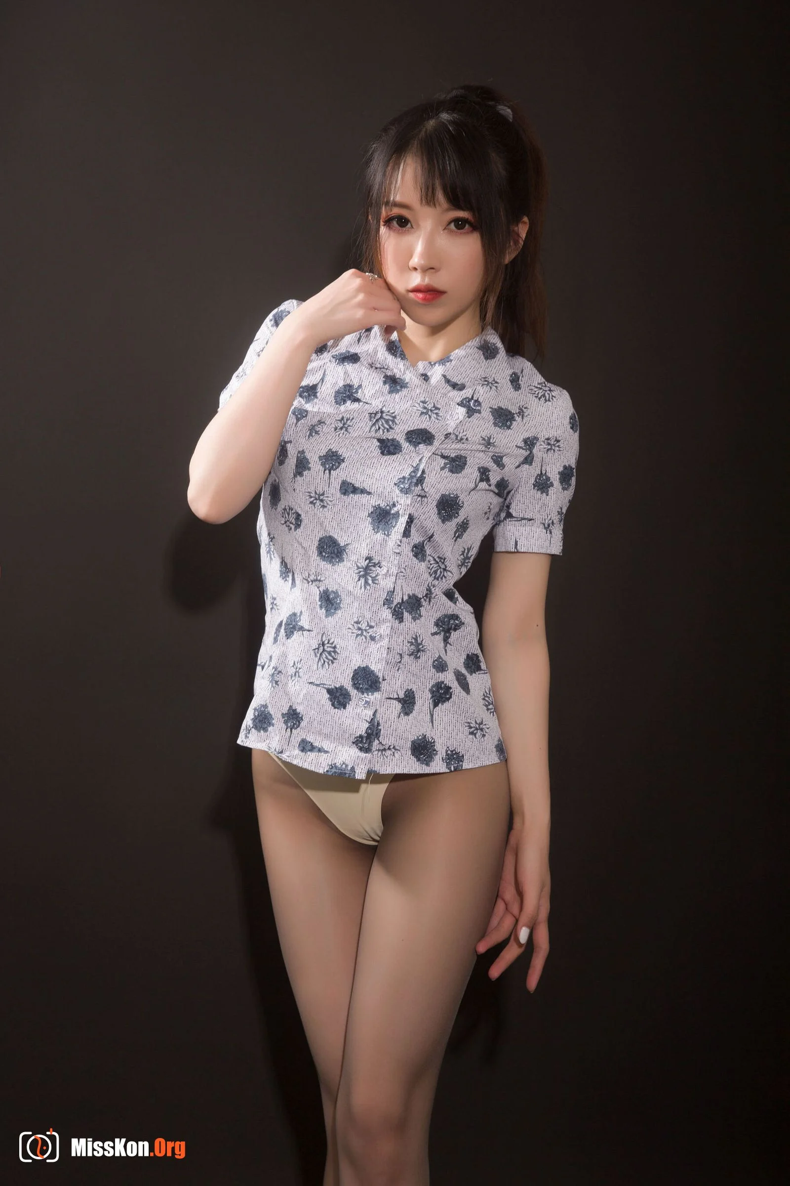 Witch Luna: China Eastern Airlines Studio Photography - Photo 19