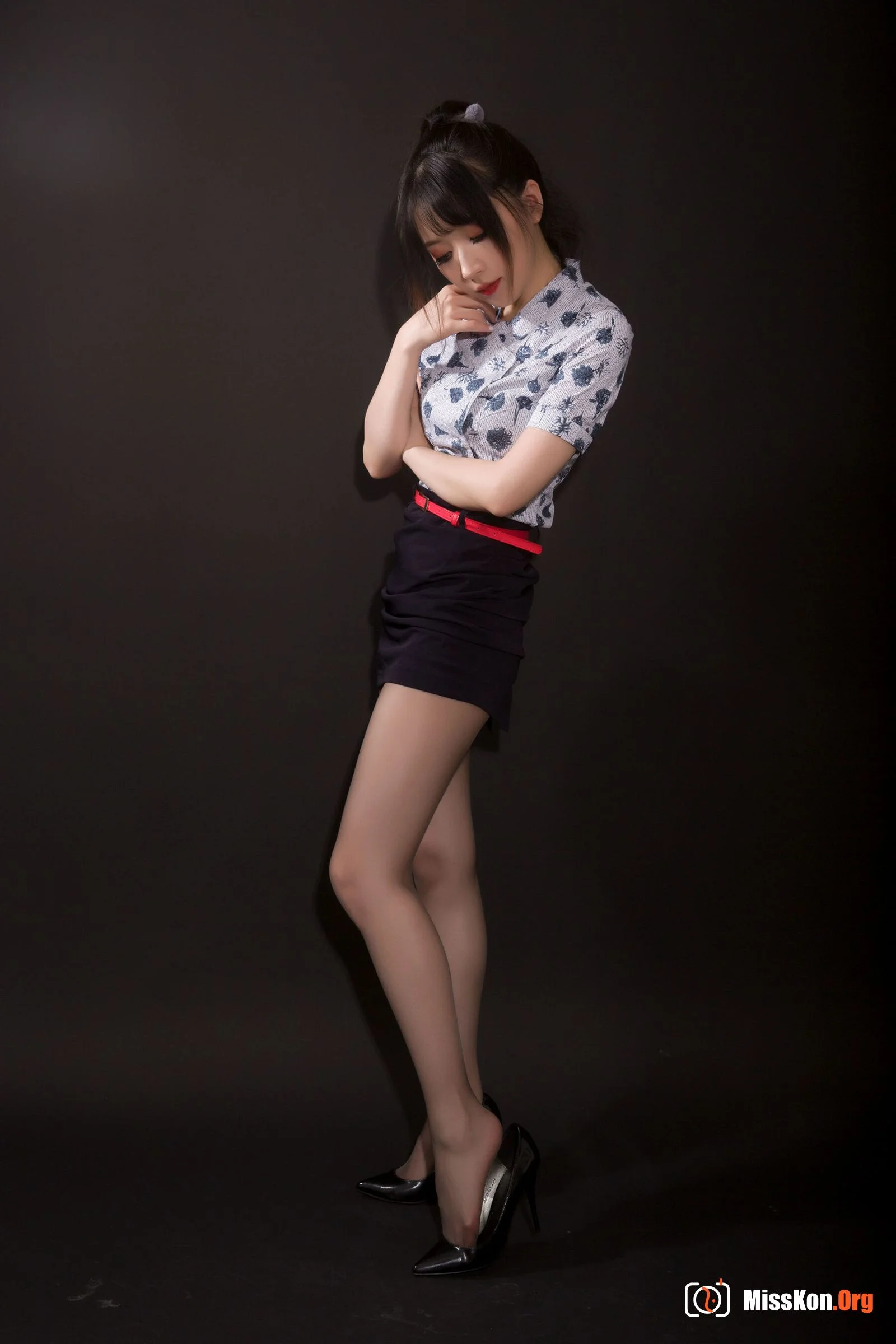 Witch Luna: China Eastern Airlines Studio Photography - Photo 5