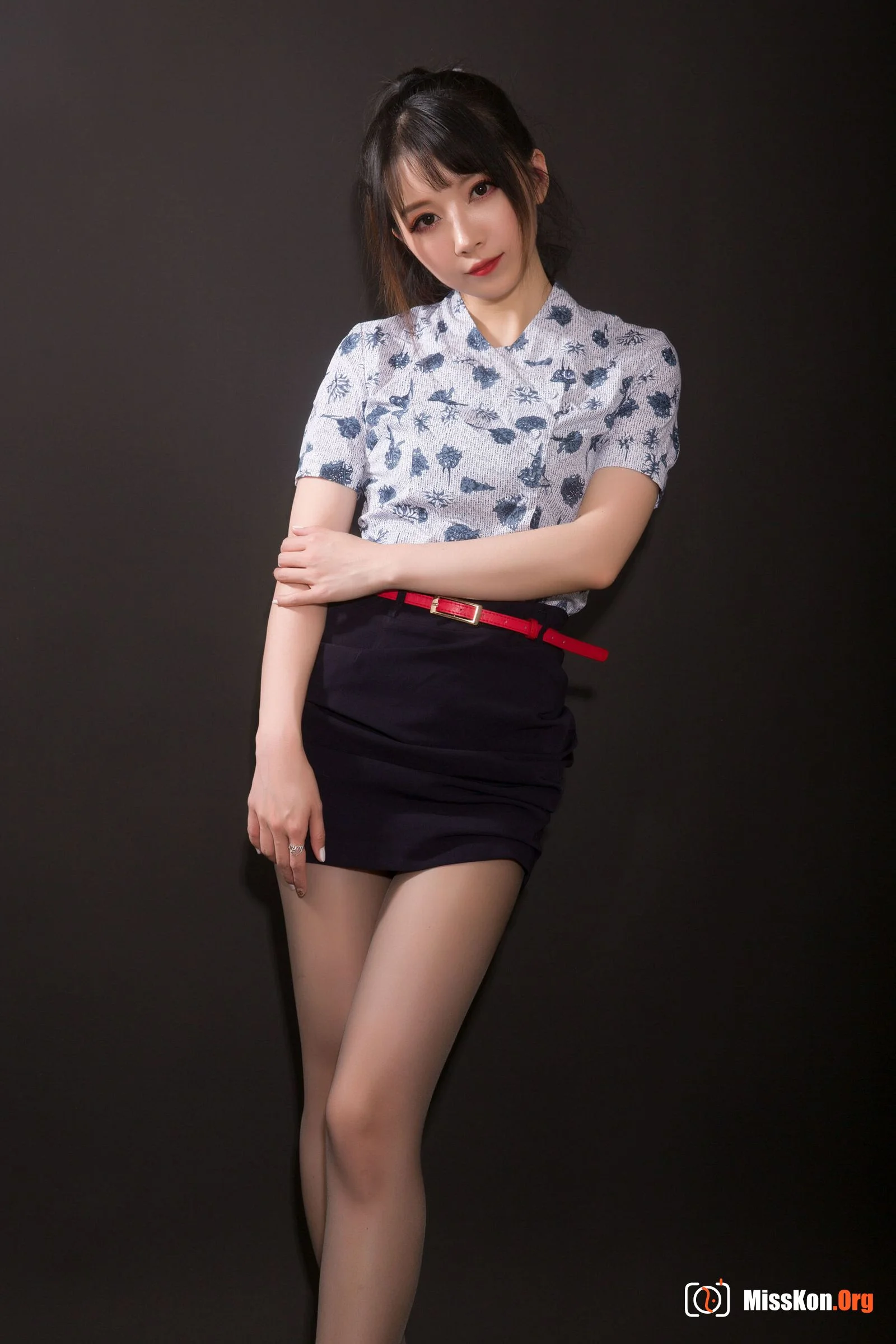 Witch Luna: China Eastern Airlines Studio Photography - Photo 6