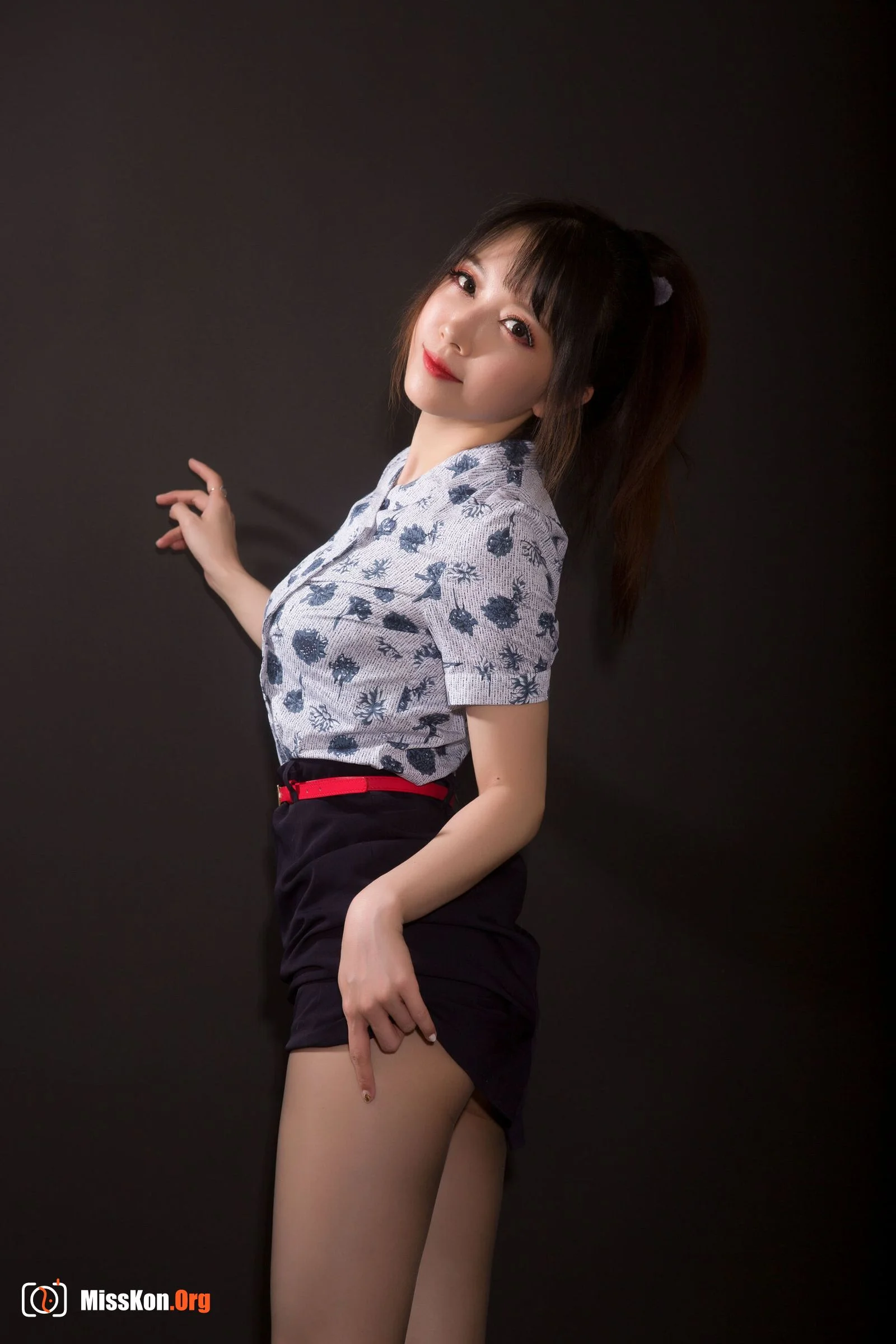 Witch Luna: China Eastern Airlines Studio Photography - Photo 9