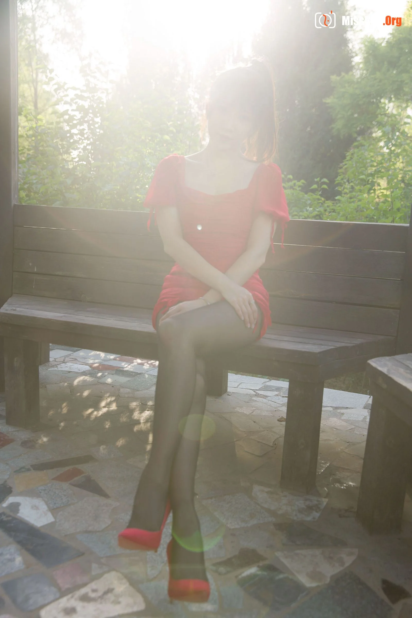 Witch Luna: Outdoor little red skirt - Photo 4