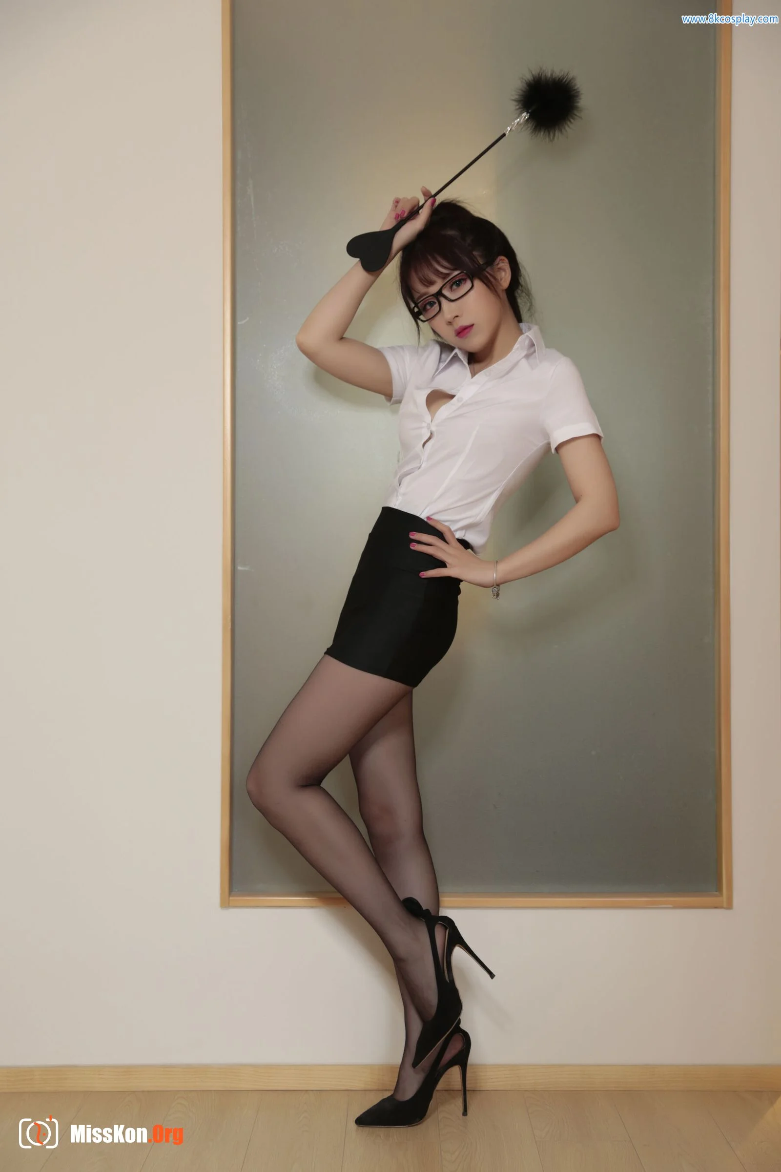 Witch Luna: Sexy teacher - Photo 14