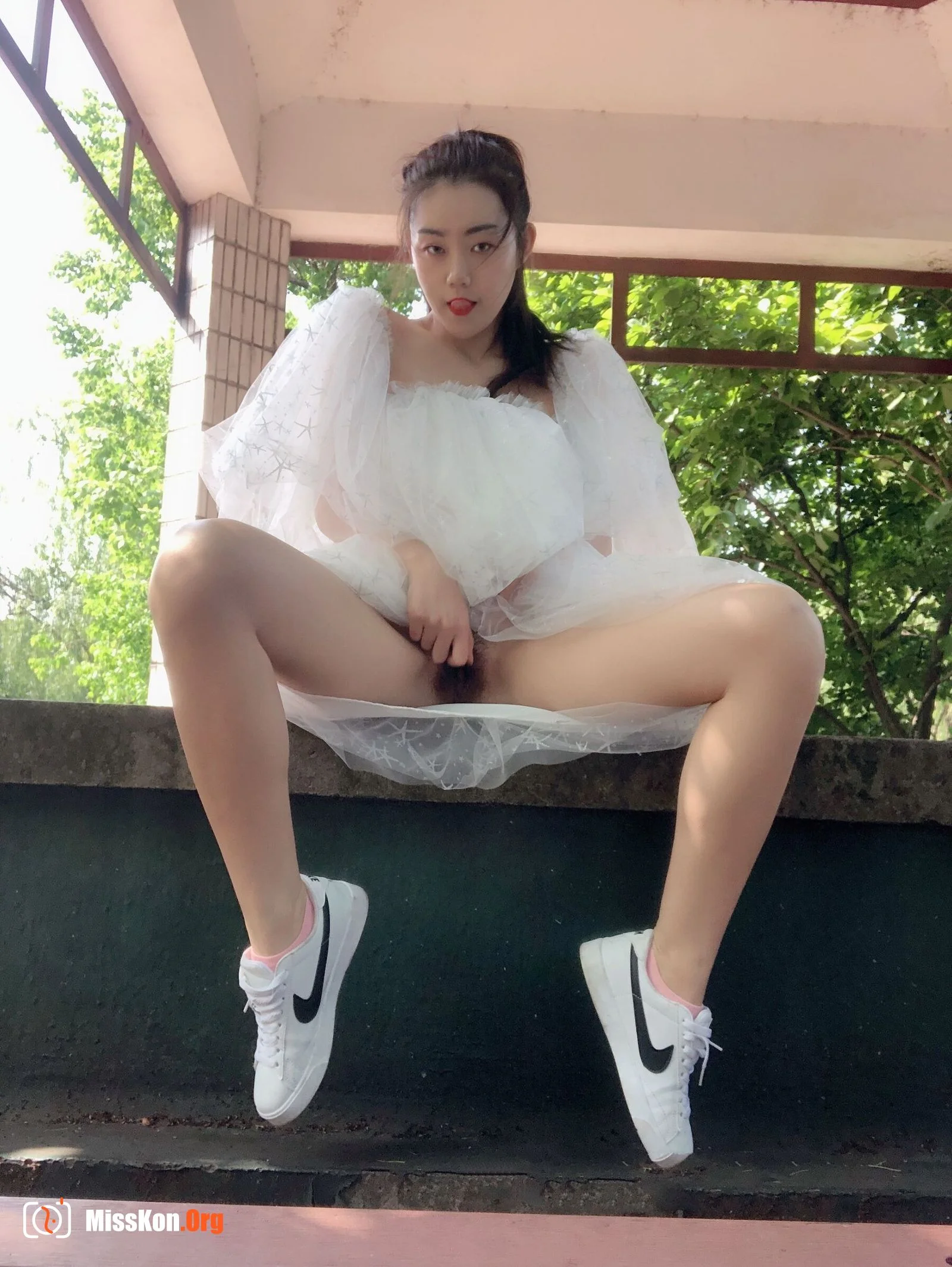 Wu Xjing, a beautiful sophomore in Zhejiang Academy of Fine Arts: Gazebo - Photo 18
