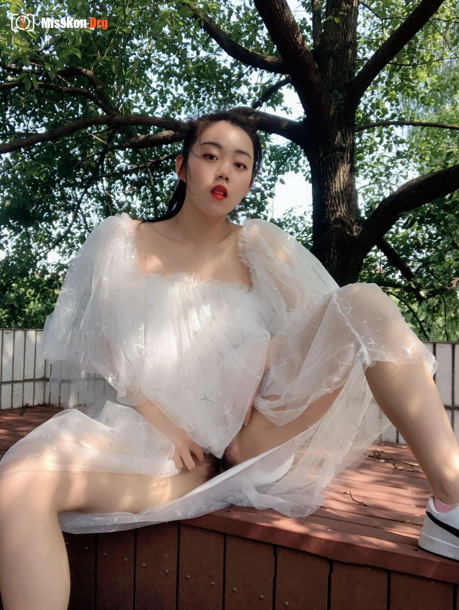 Wu Xjing, a beautiful sophomore in Zhejiang Academy of Fine Arts: Gazebo - Photo 2