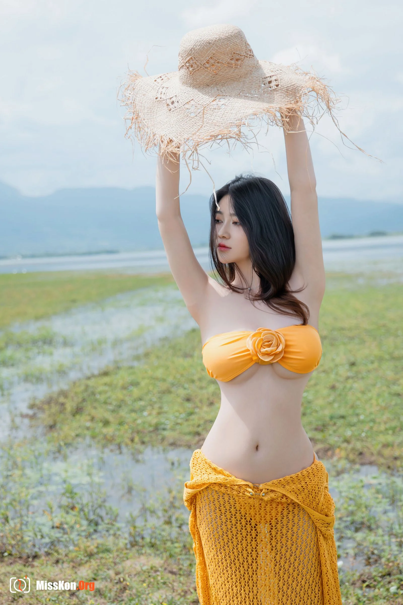 Xia Lu - Photo 20