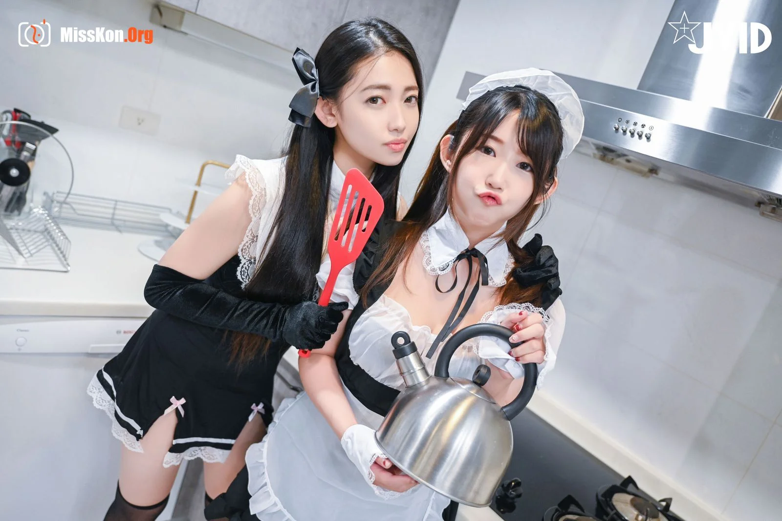 夏暮光&肉包《豪宅双女仆餐桌上的激烈碰撞》 - 照片 11