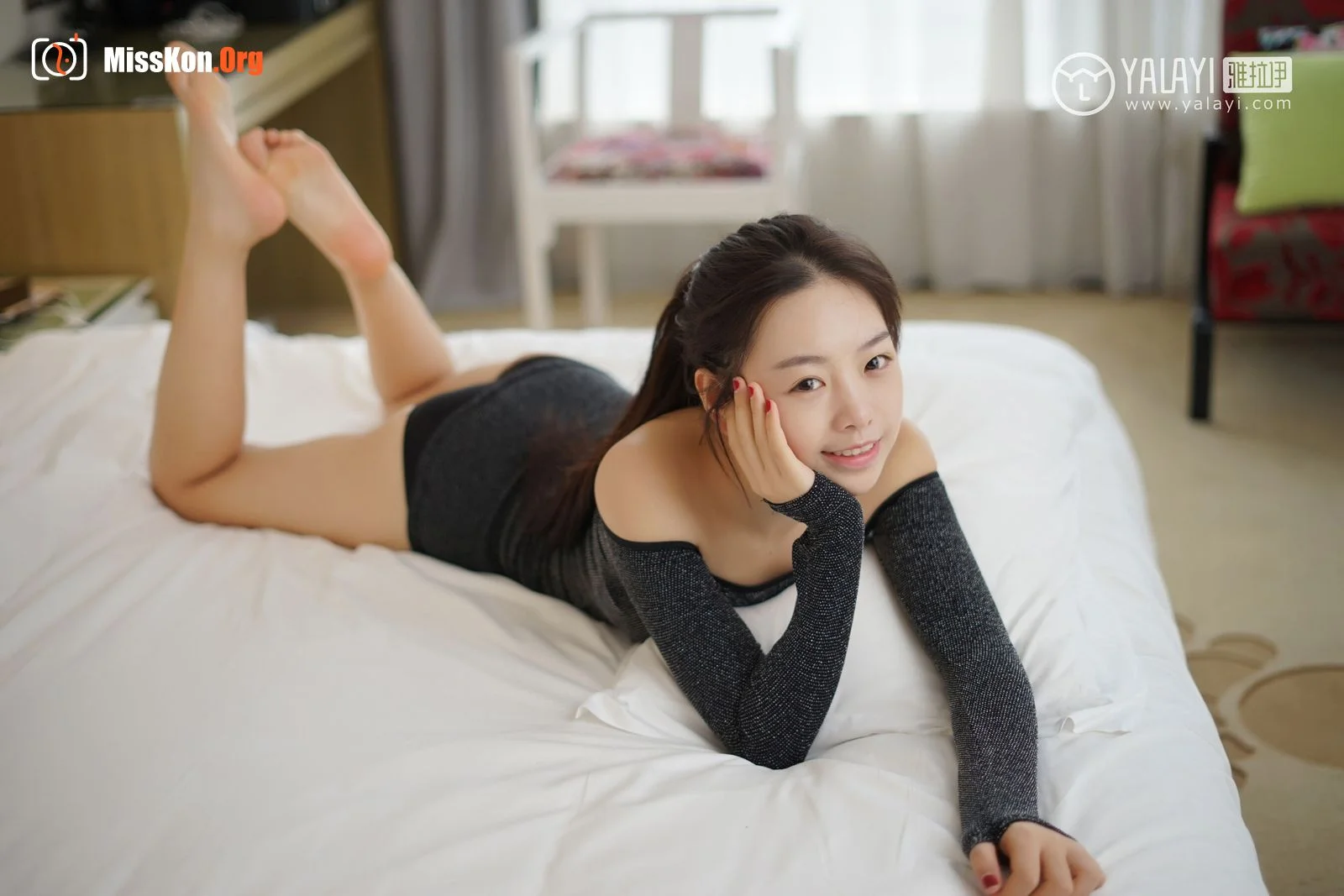 严冰冰《滚床单的诱惑》 - 照片 17