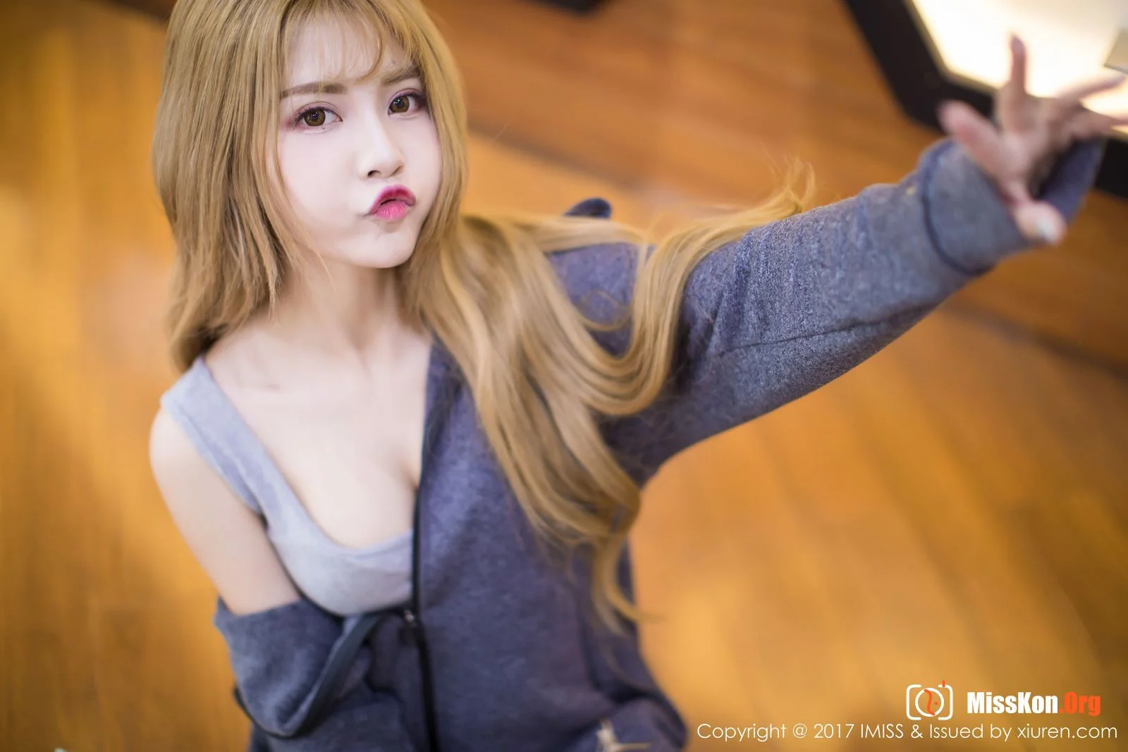 Xia Zhengzheng - Photo 11