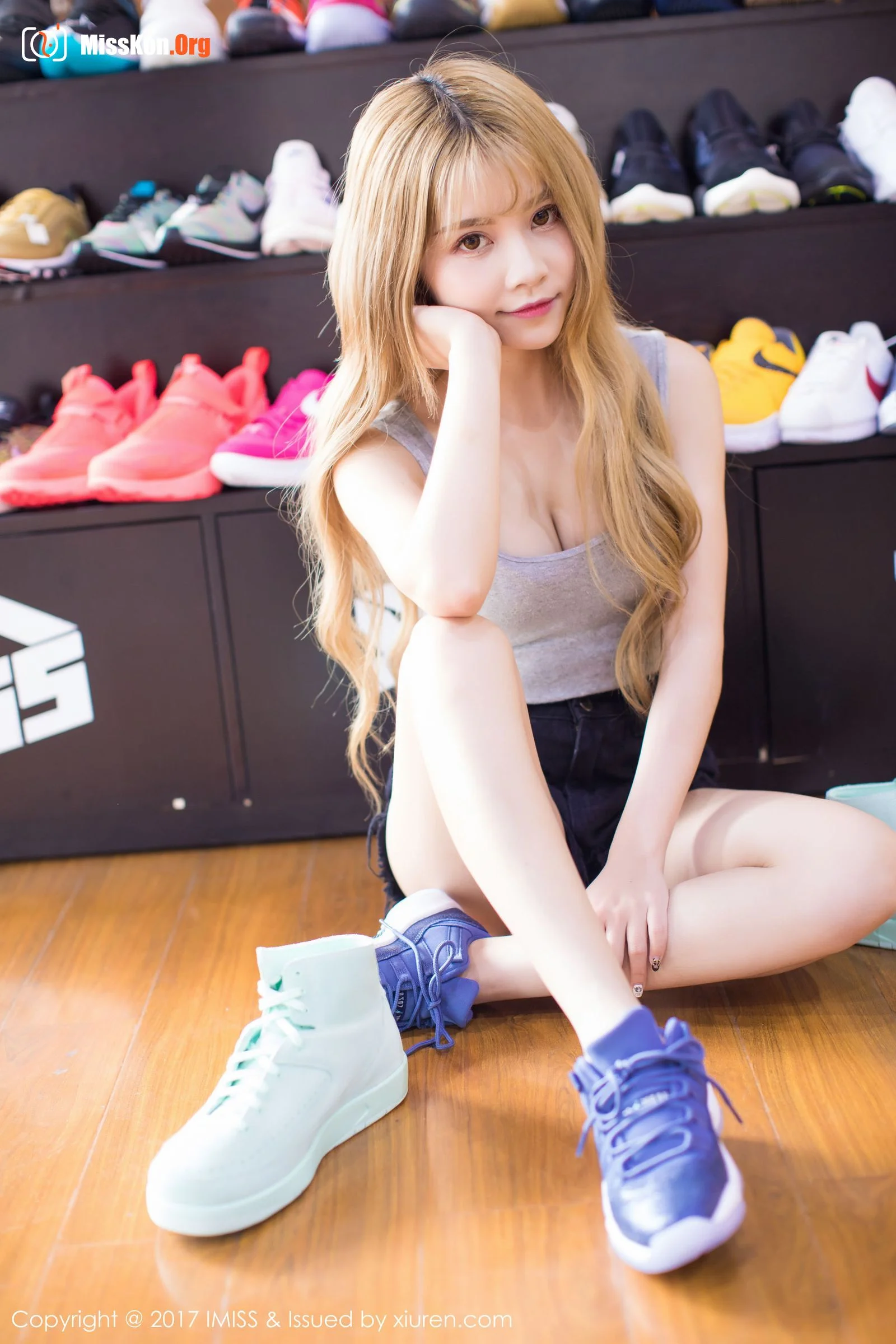Xia Zhengzheng - Photo 15