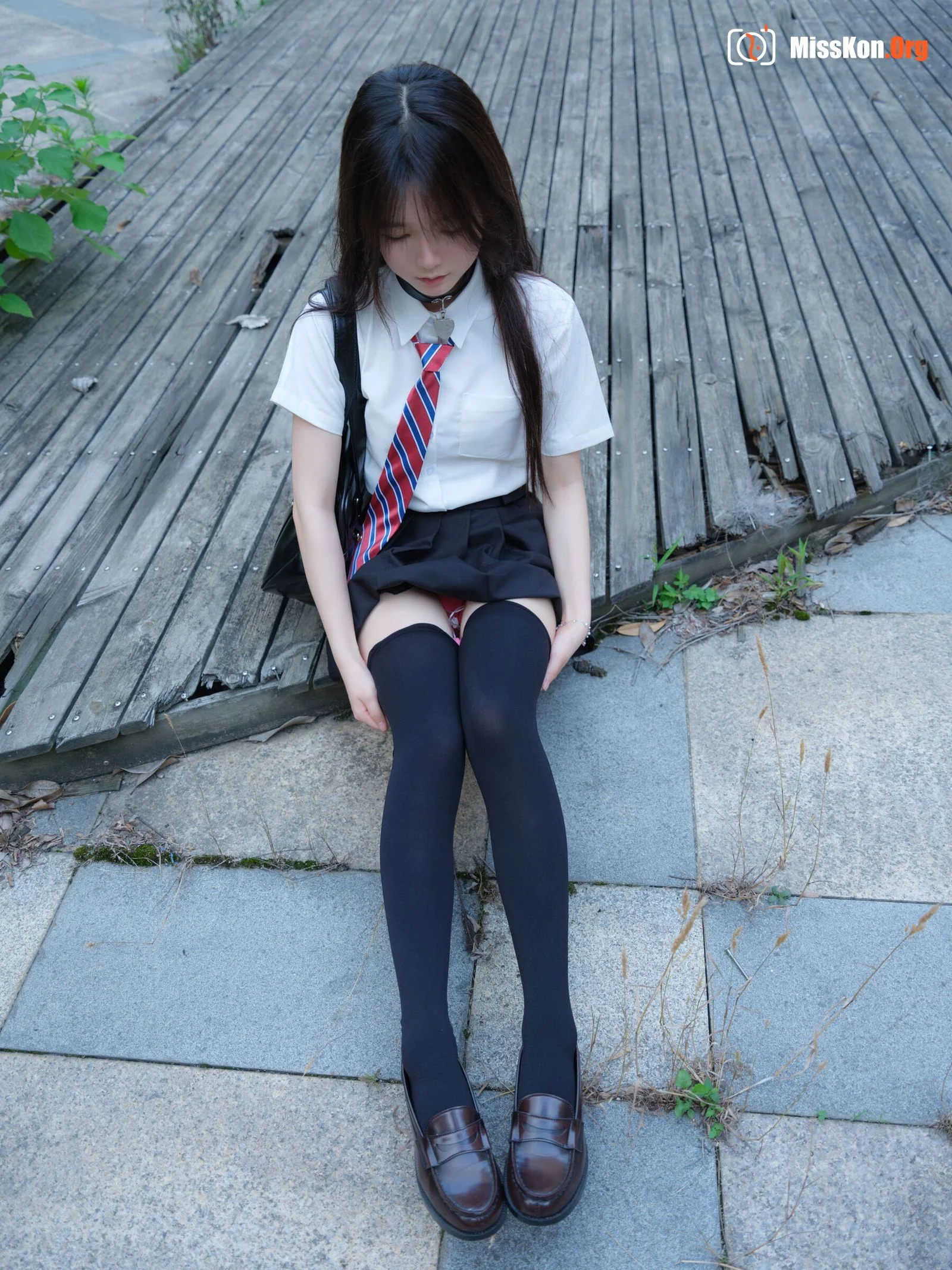 Xiao En: Black silk JK - Photo 7