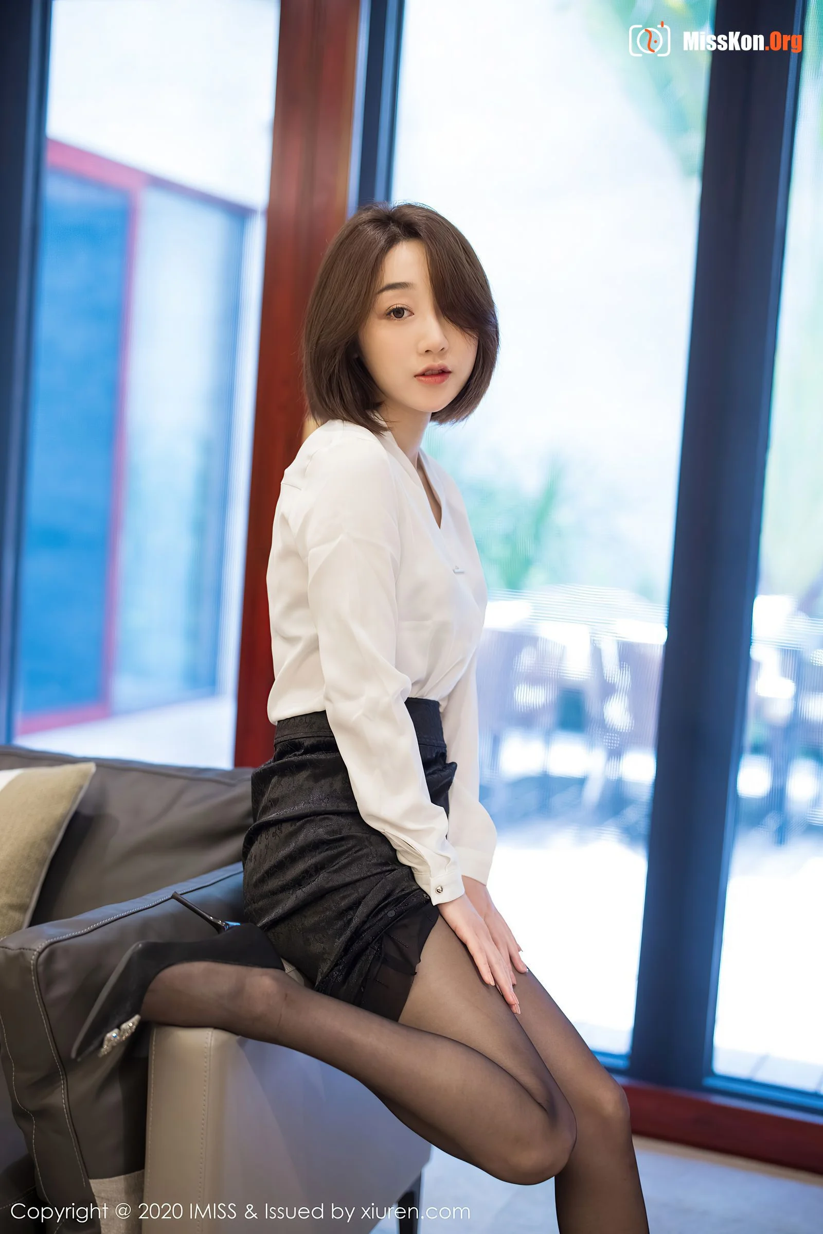 Xiao Jiuyue - Photo 9