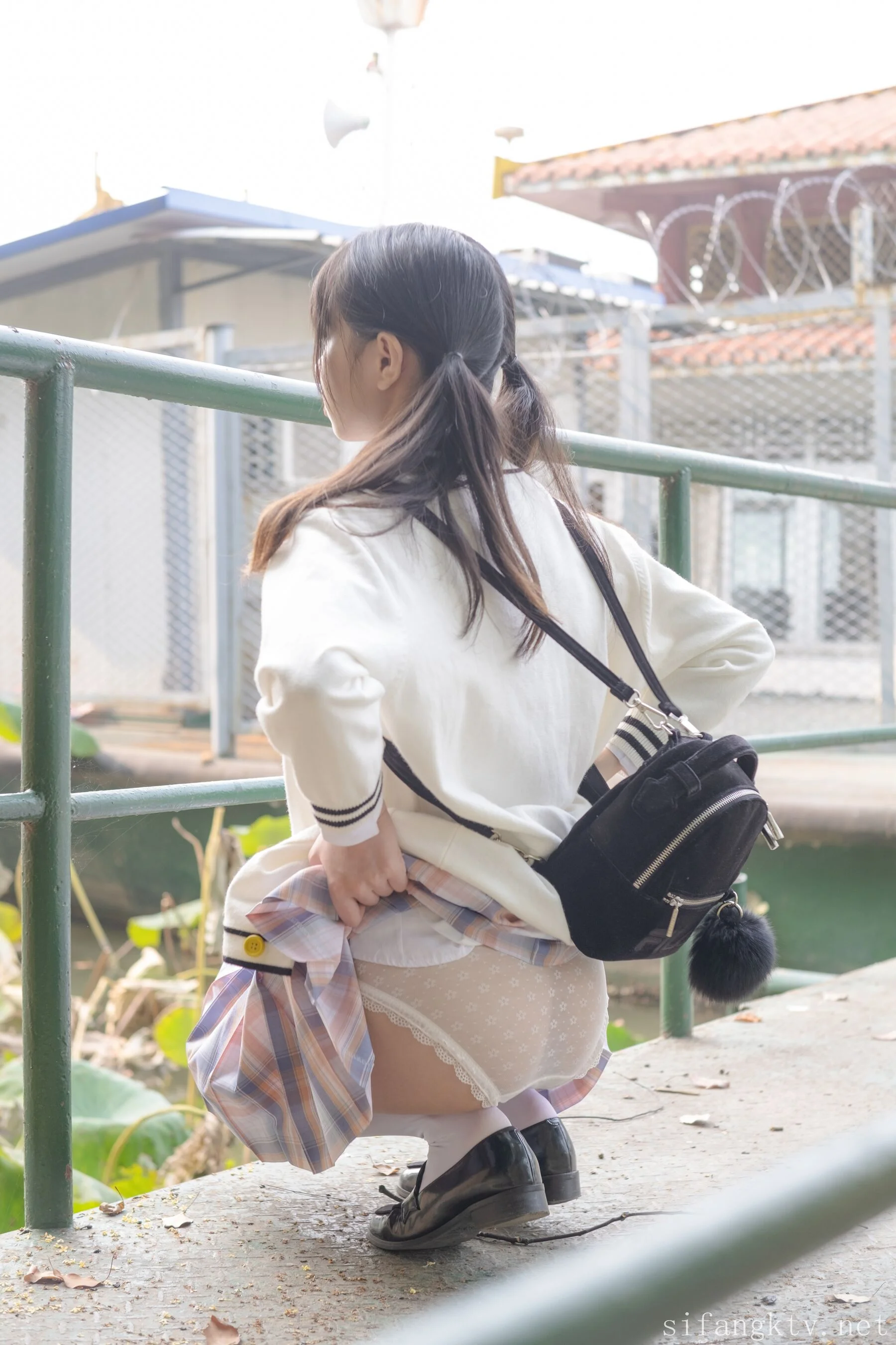 Xiao Qi: OutdoorJK