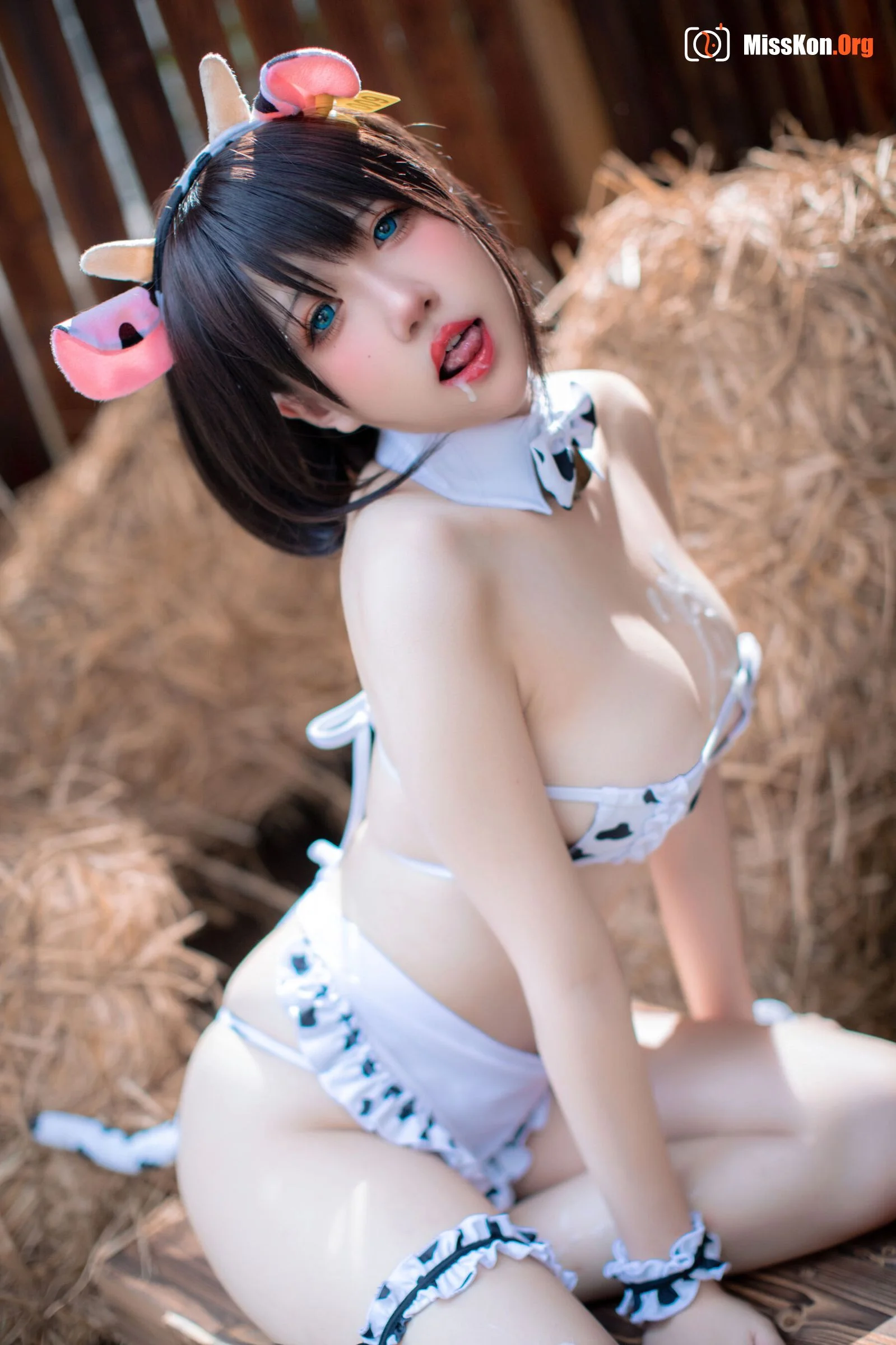 Xiao Xun drinks milk - Photo 14