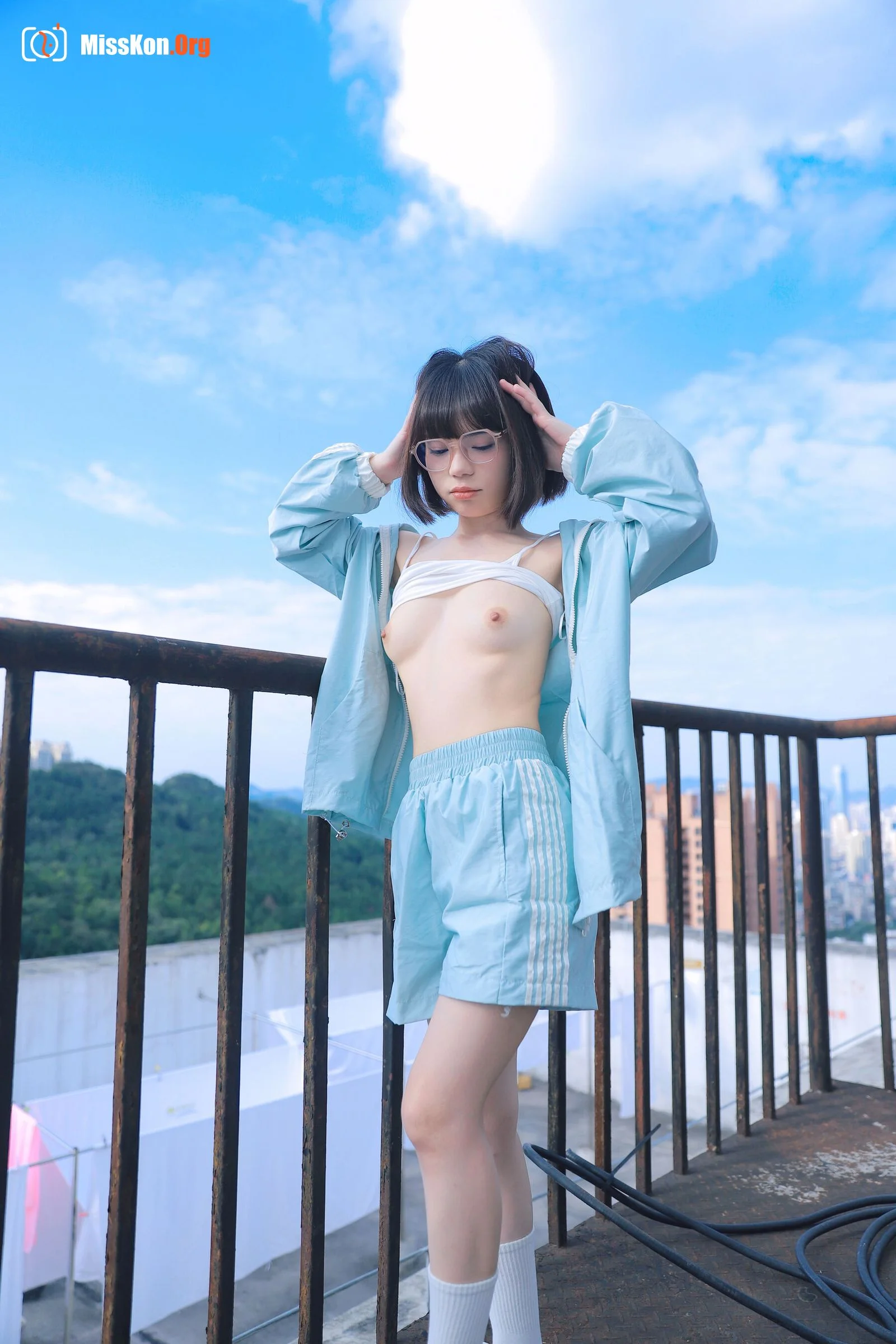 XiaoXiao Cute: Rooftop - Photo 19