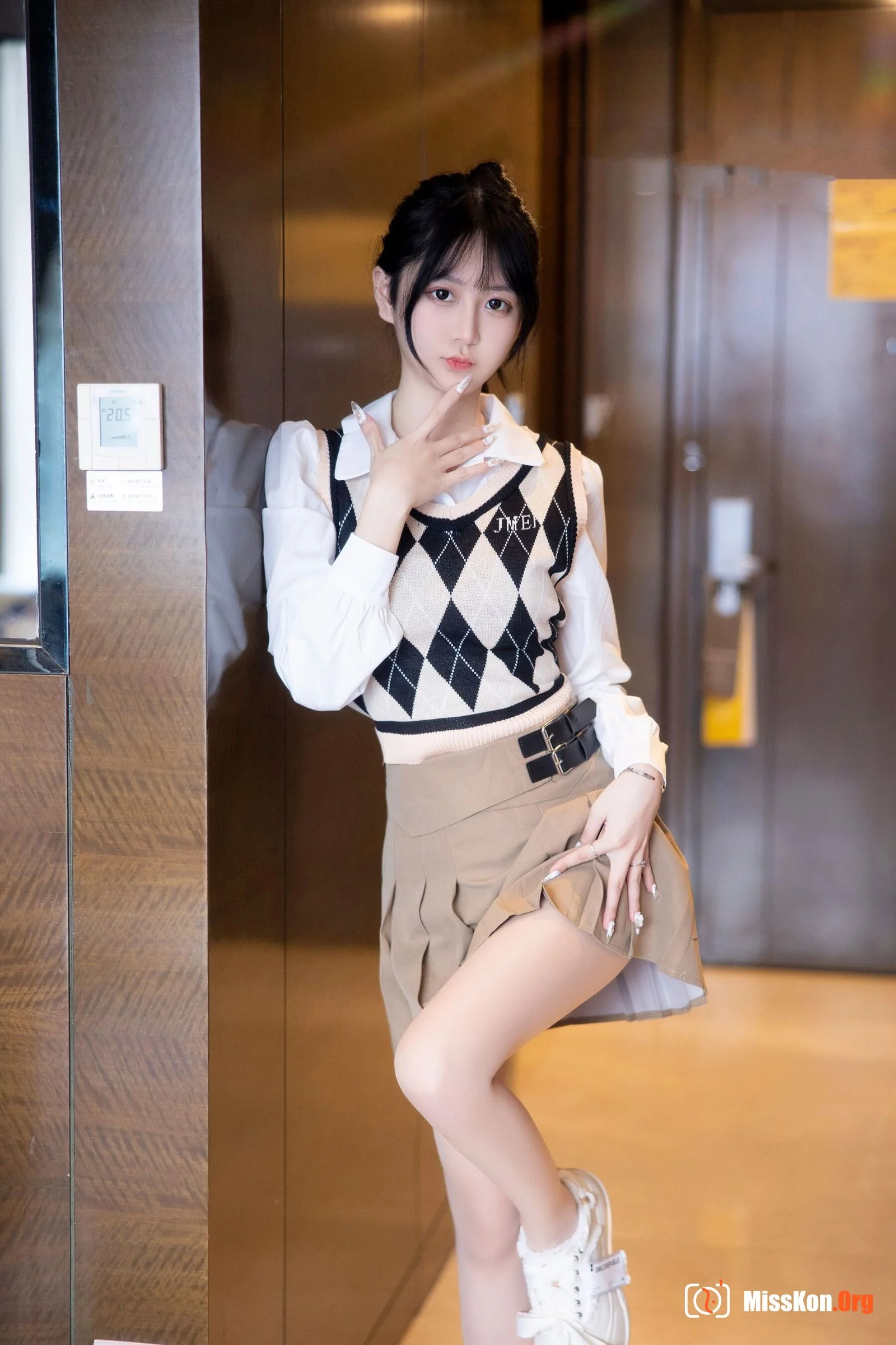 Xie Xiaoen: Electric wand - Photo 3