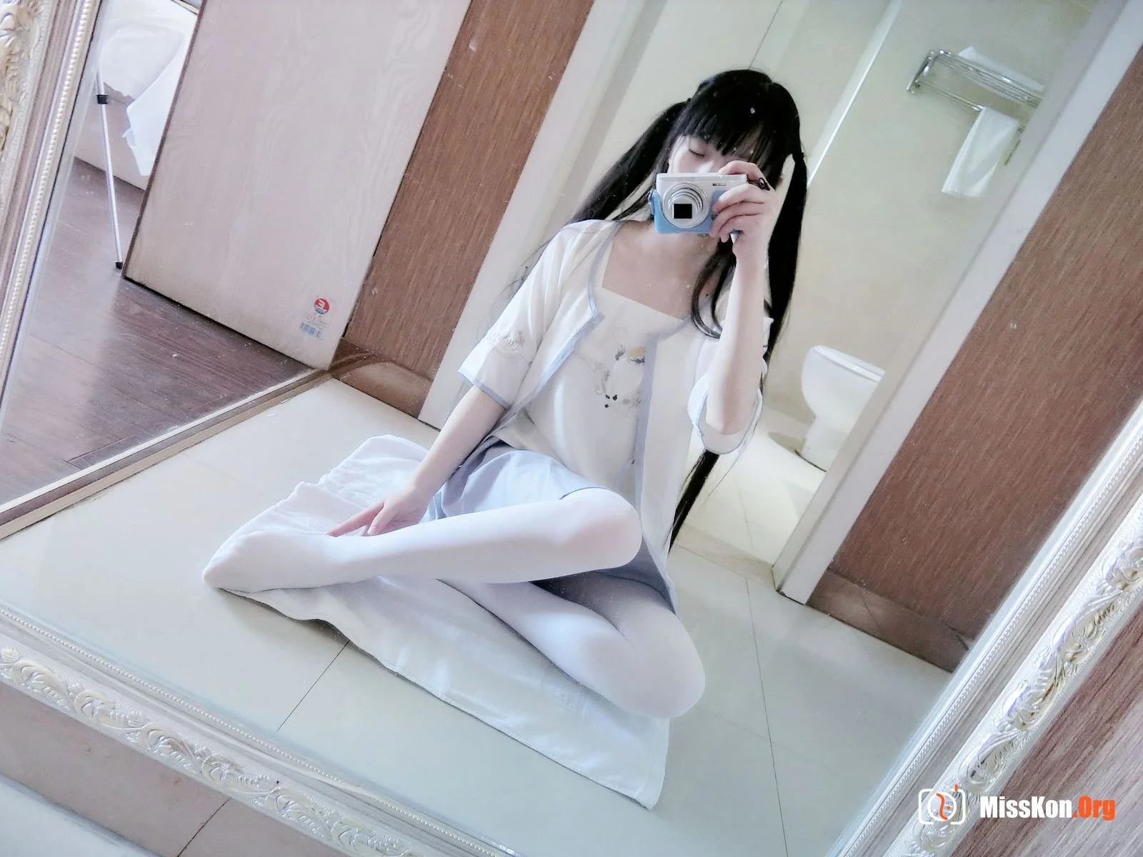 Xier Jiang: Antique Little Sear - Photo 12
