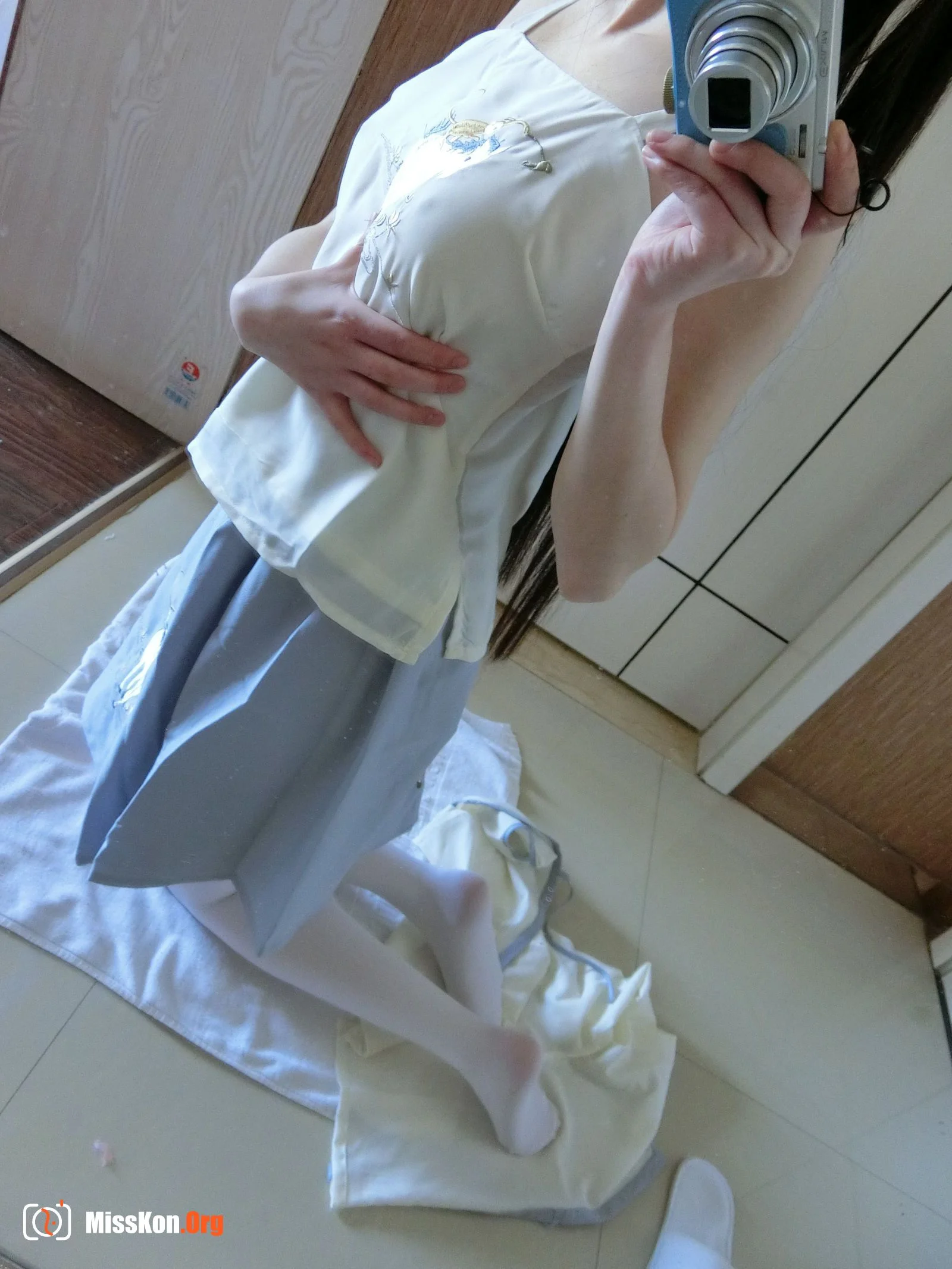 Xier Jiang: Antique Little Sear - Photo 15