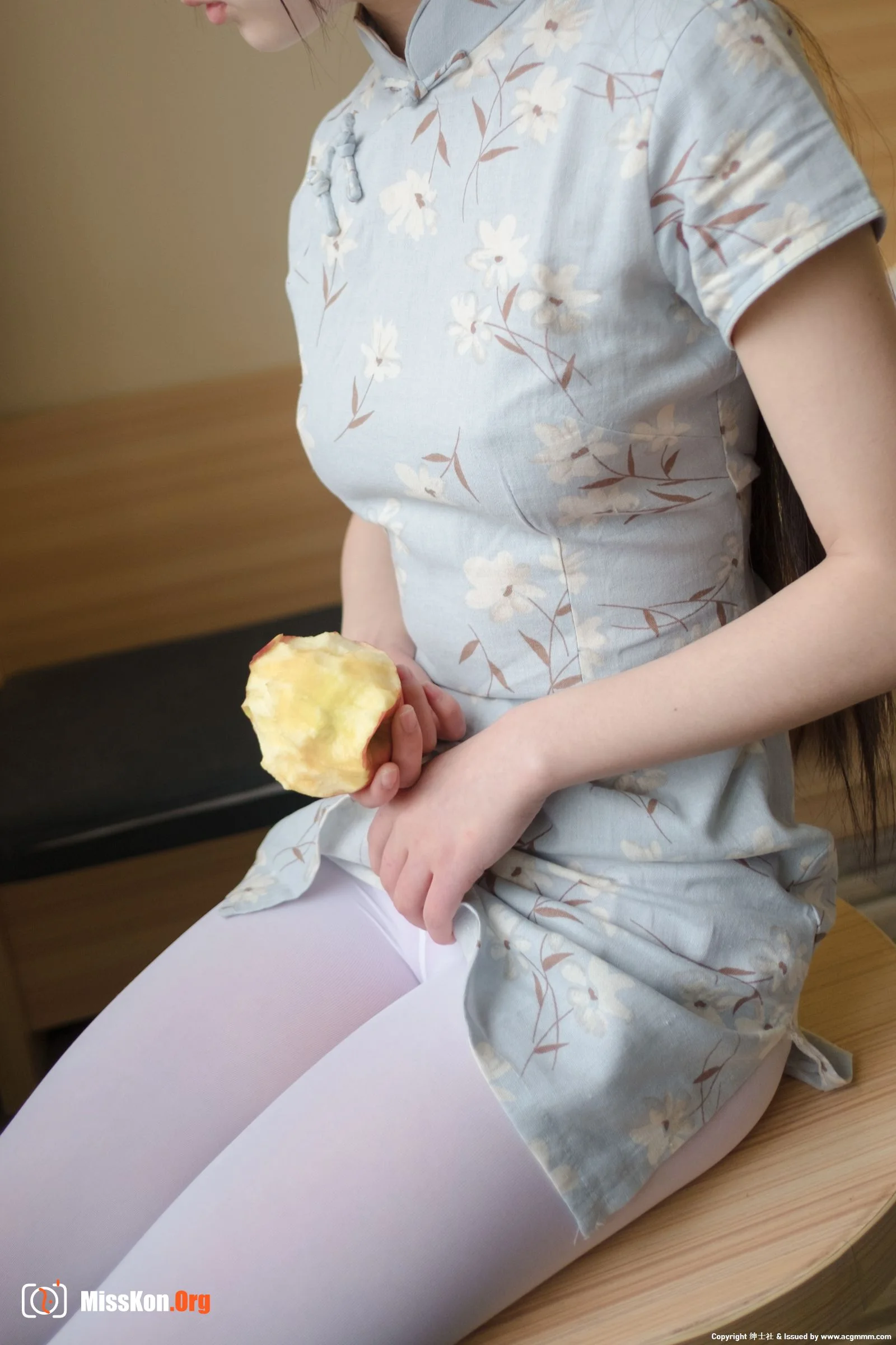 Xier Jiang: Bluegrass Cheongsam - Photo 11