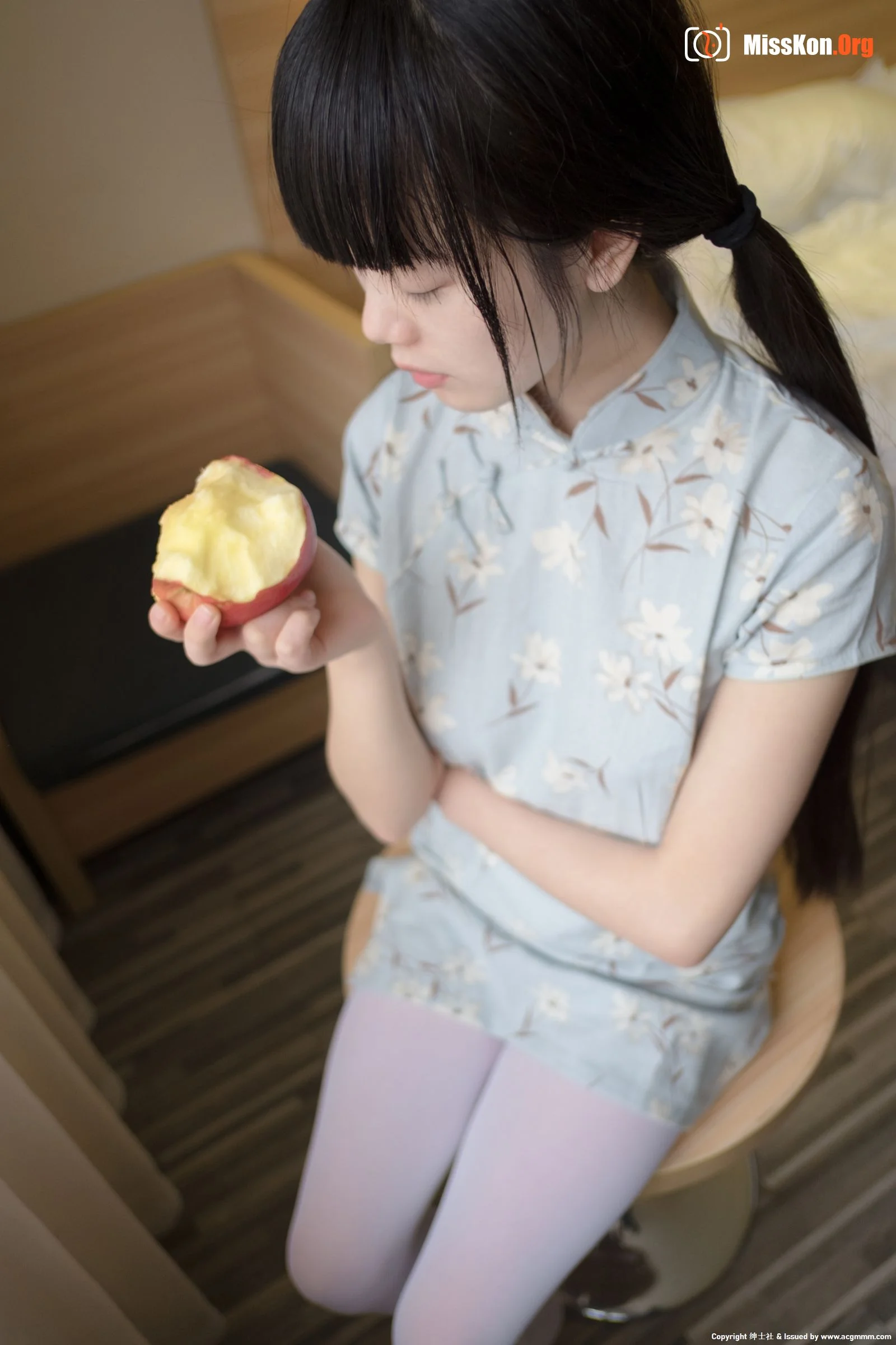 Xier Jiang: Bluegrass Cheongsam - Photo 8