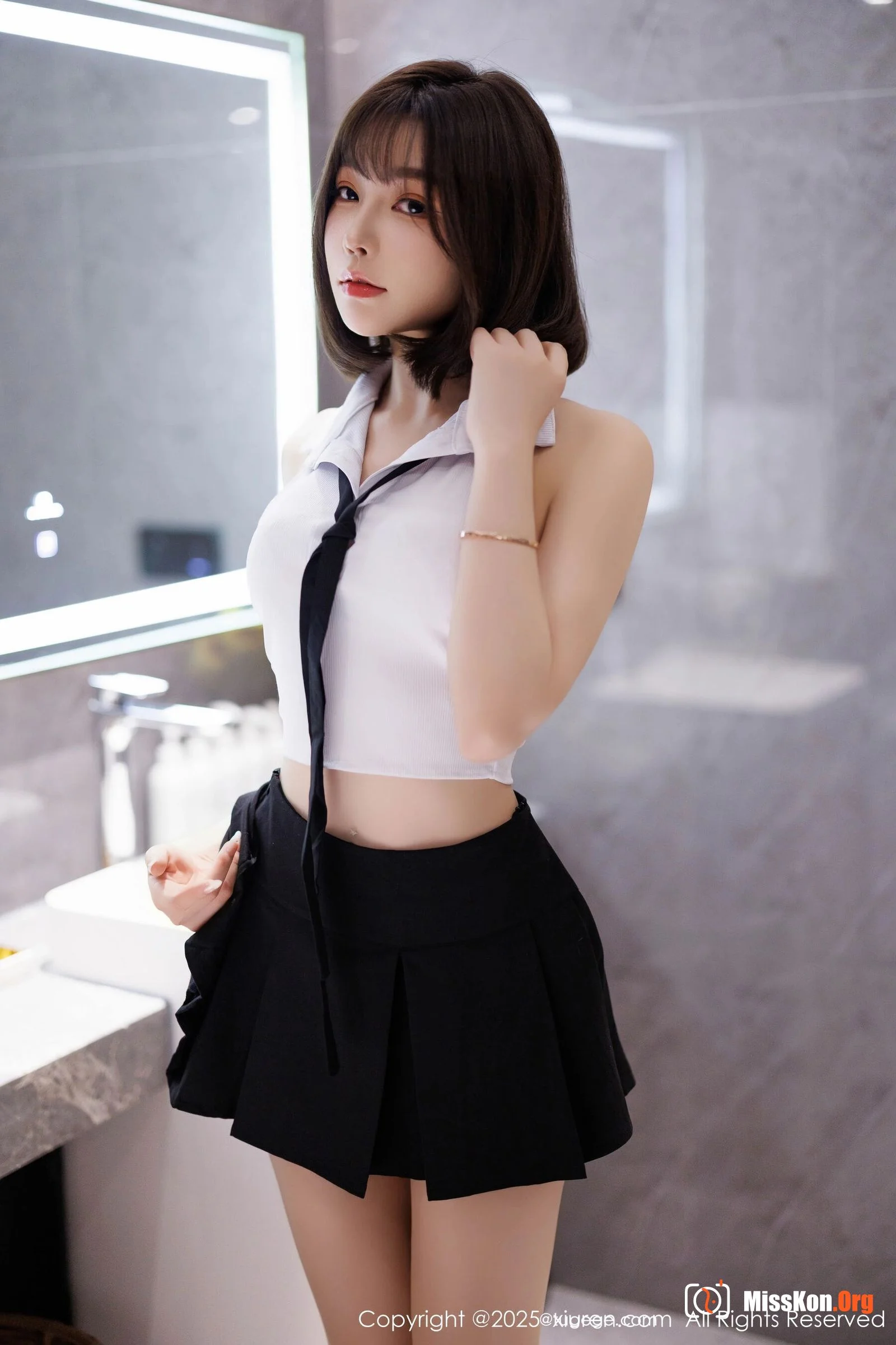 Xu Lizhi - Photo 6